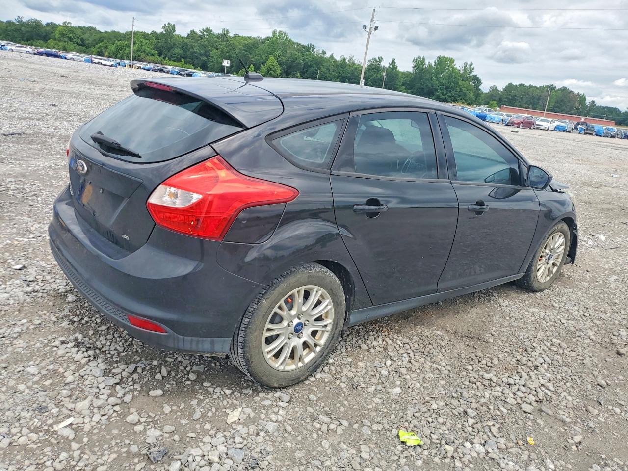 2012 Ford Focus Se Black vin: 1FAHP3K2XCL394503