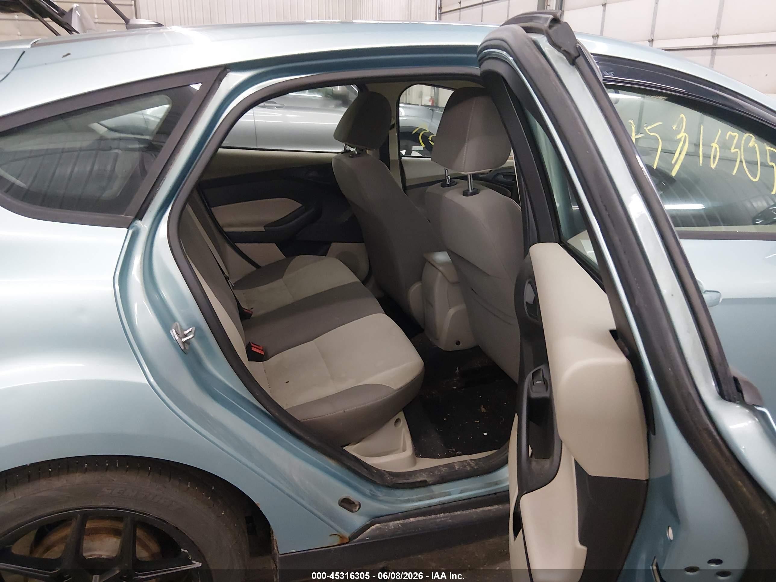 2012 Ford Focus Se Teal vin: 1FAHP3K2XCL404558