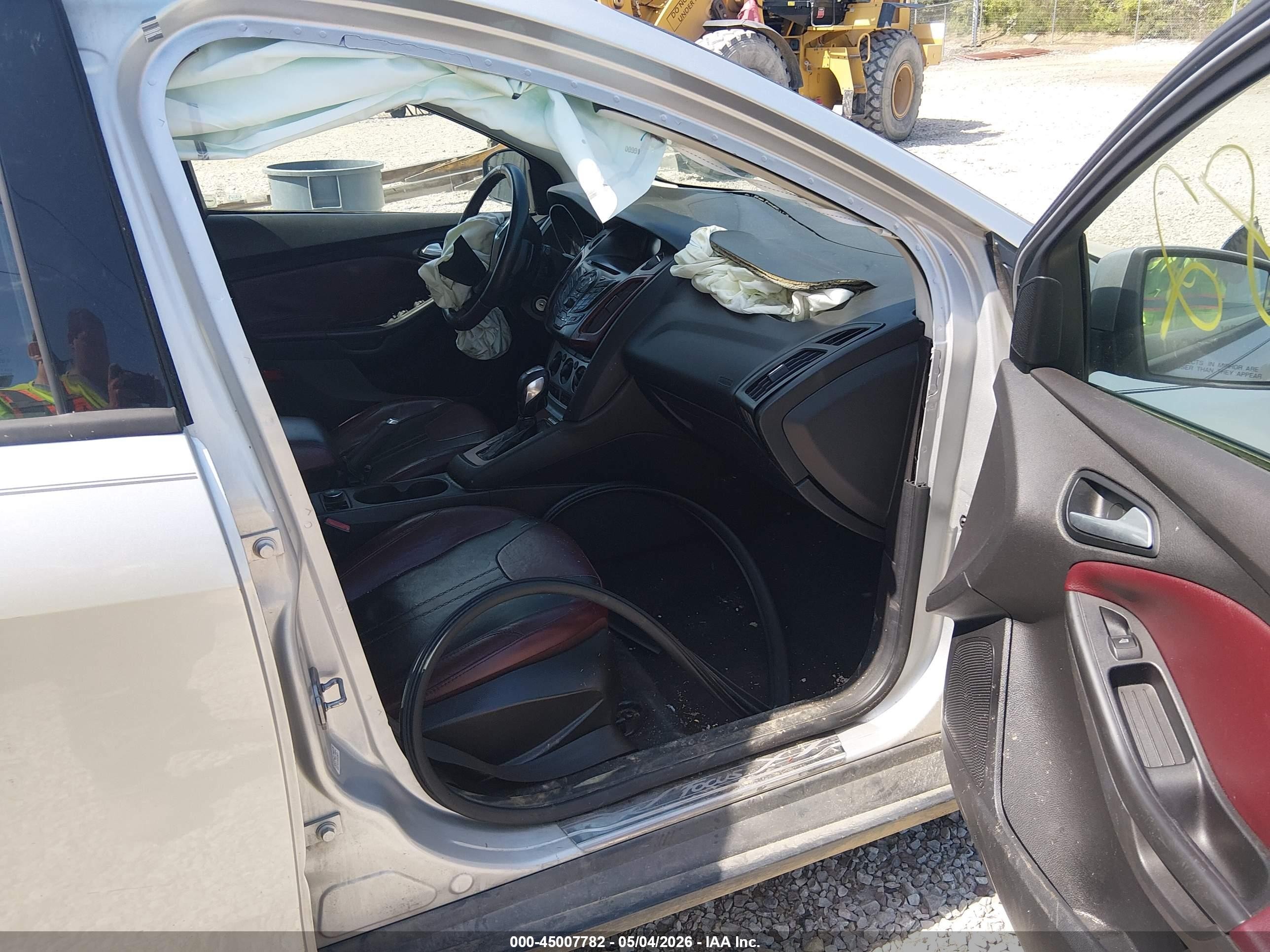 2012 Ford Focus Se Silver vin: 1FAHP3K2XCL413602