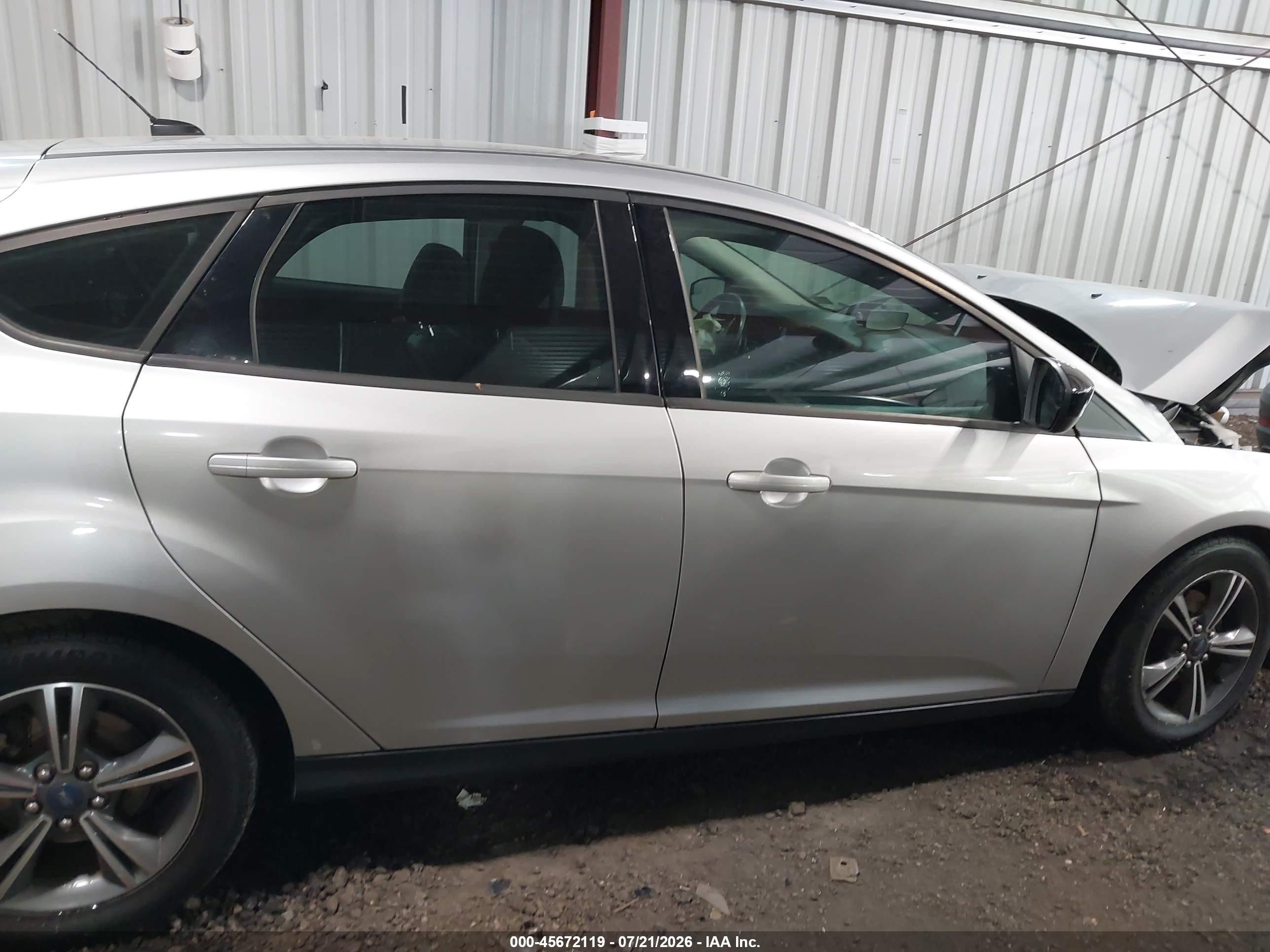 2012 Ford Focus Se Silver vin: 1FAHP3K2XCL433798