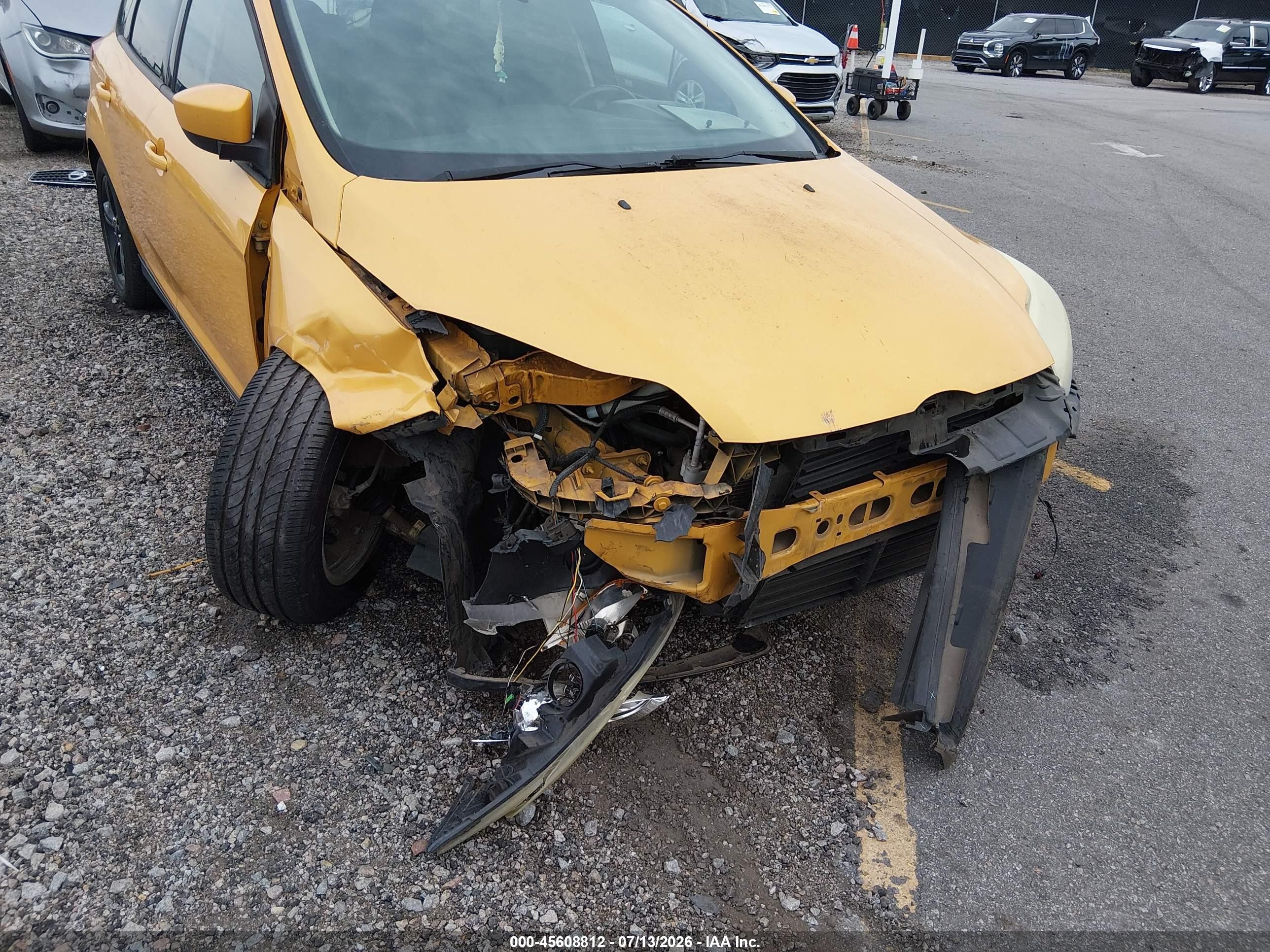 2012 Ford Focus Se Желтый vin: 1FAHP3K2XCL461438