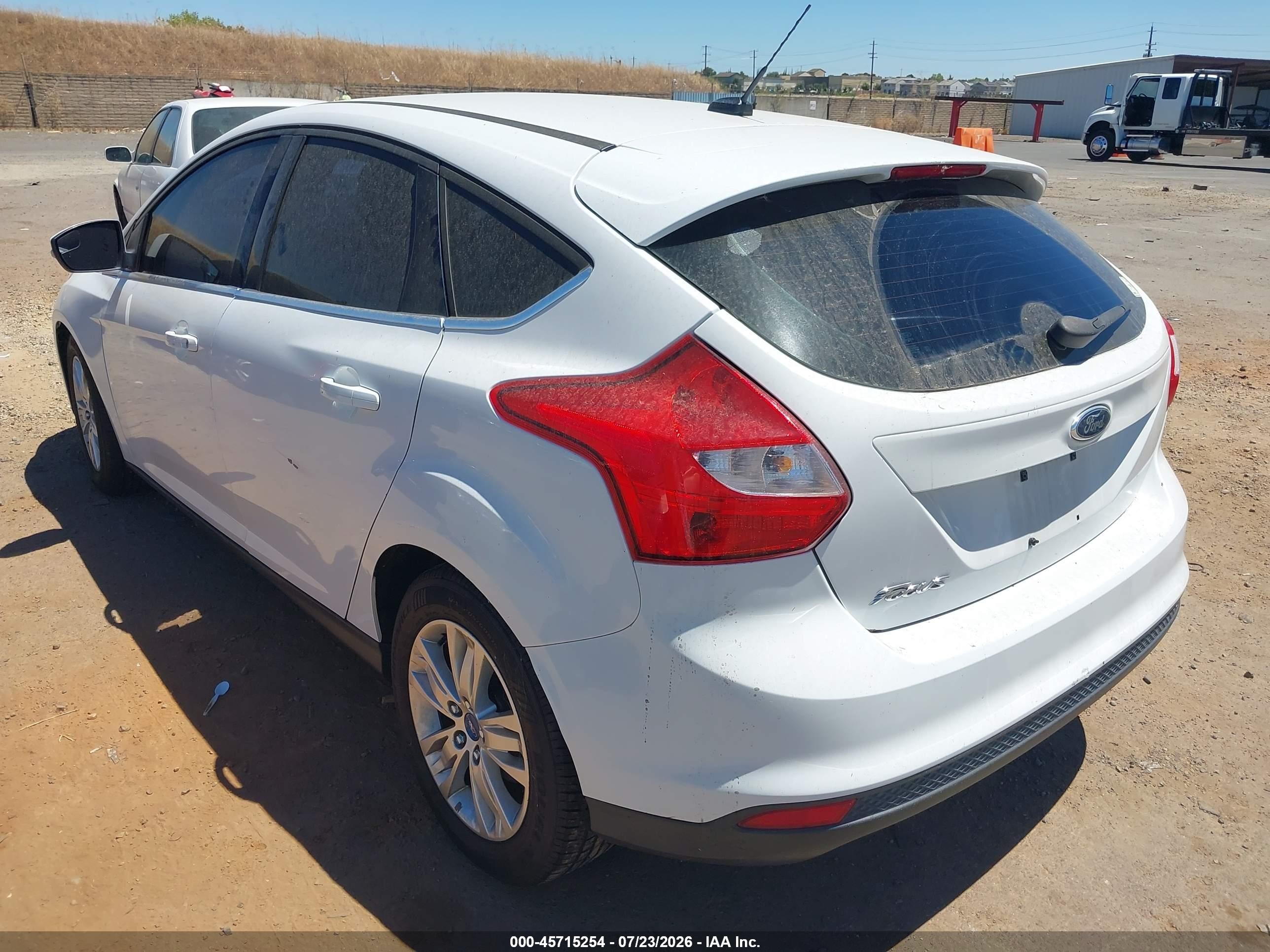 2012 Ford Focus Sel White vin: 1FAHP3M20CL135290