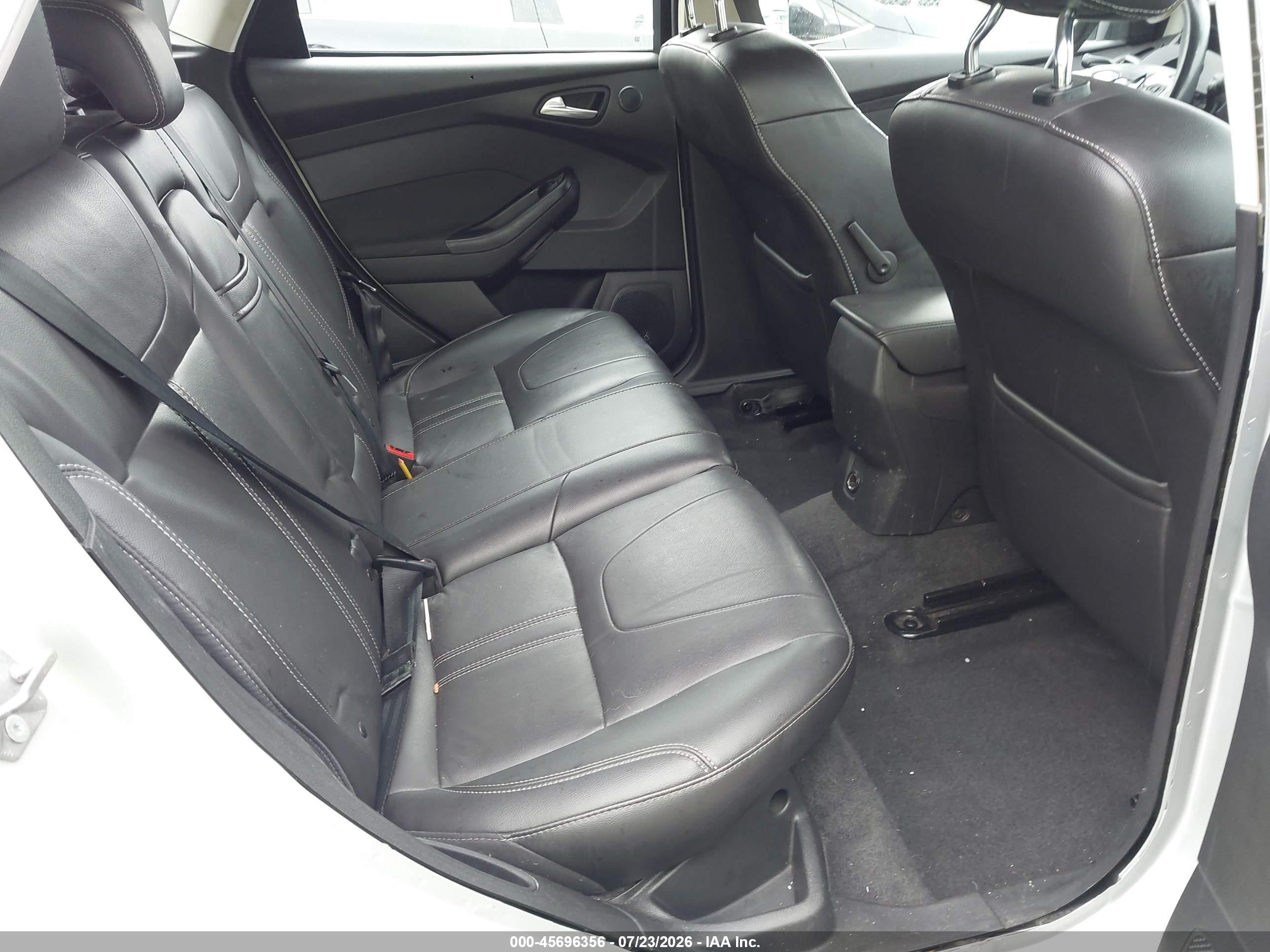 2012 Ford Focus Sel Silver vin: 1FAHP3M20CL224311