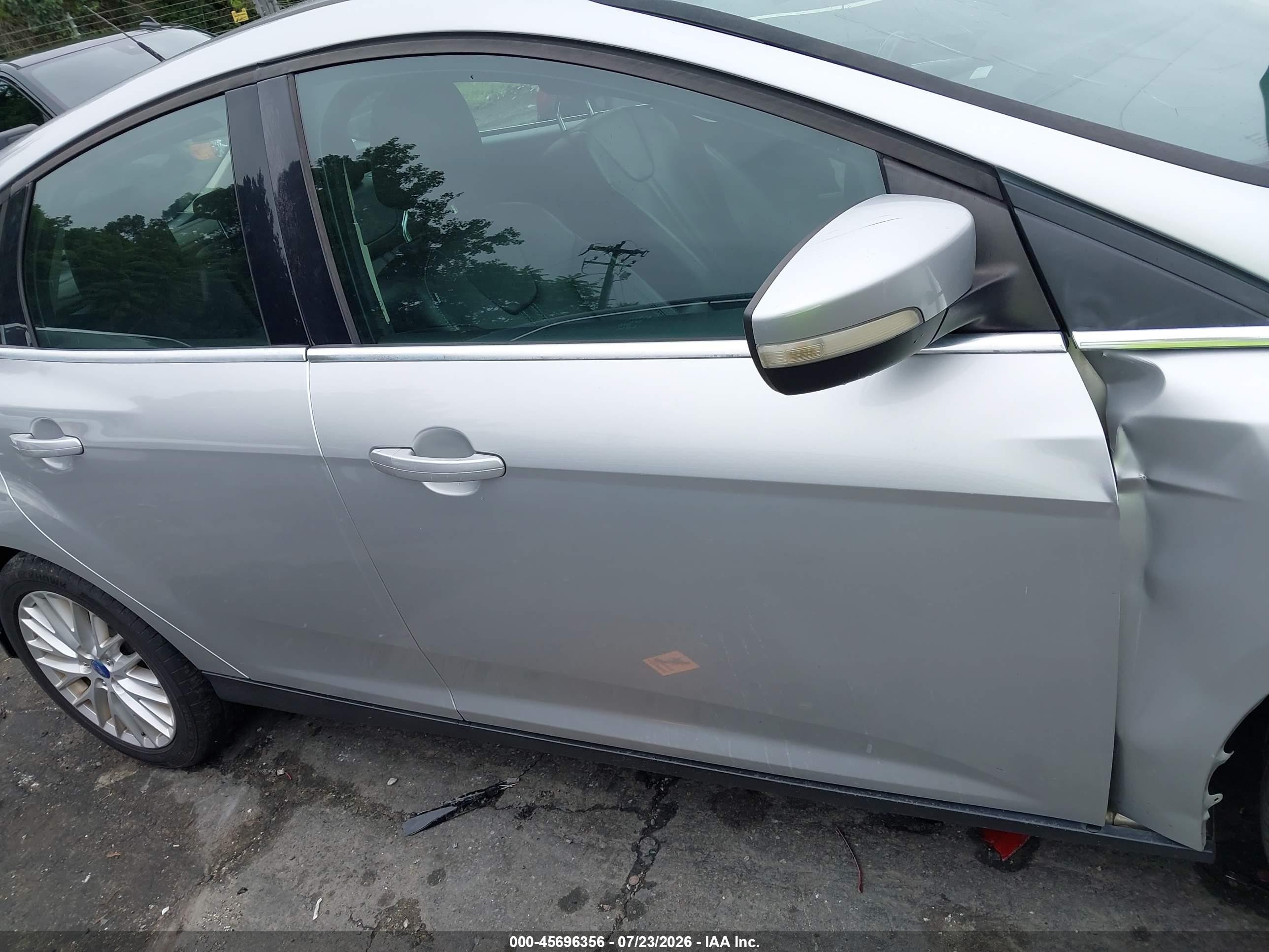 2012 Ford Focus Sel Silver vin: 1FAHP3M20CL224311