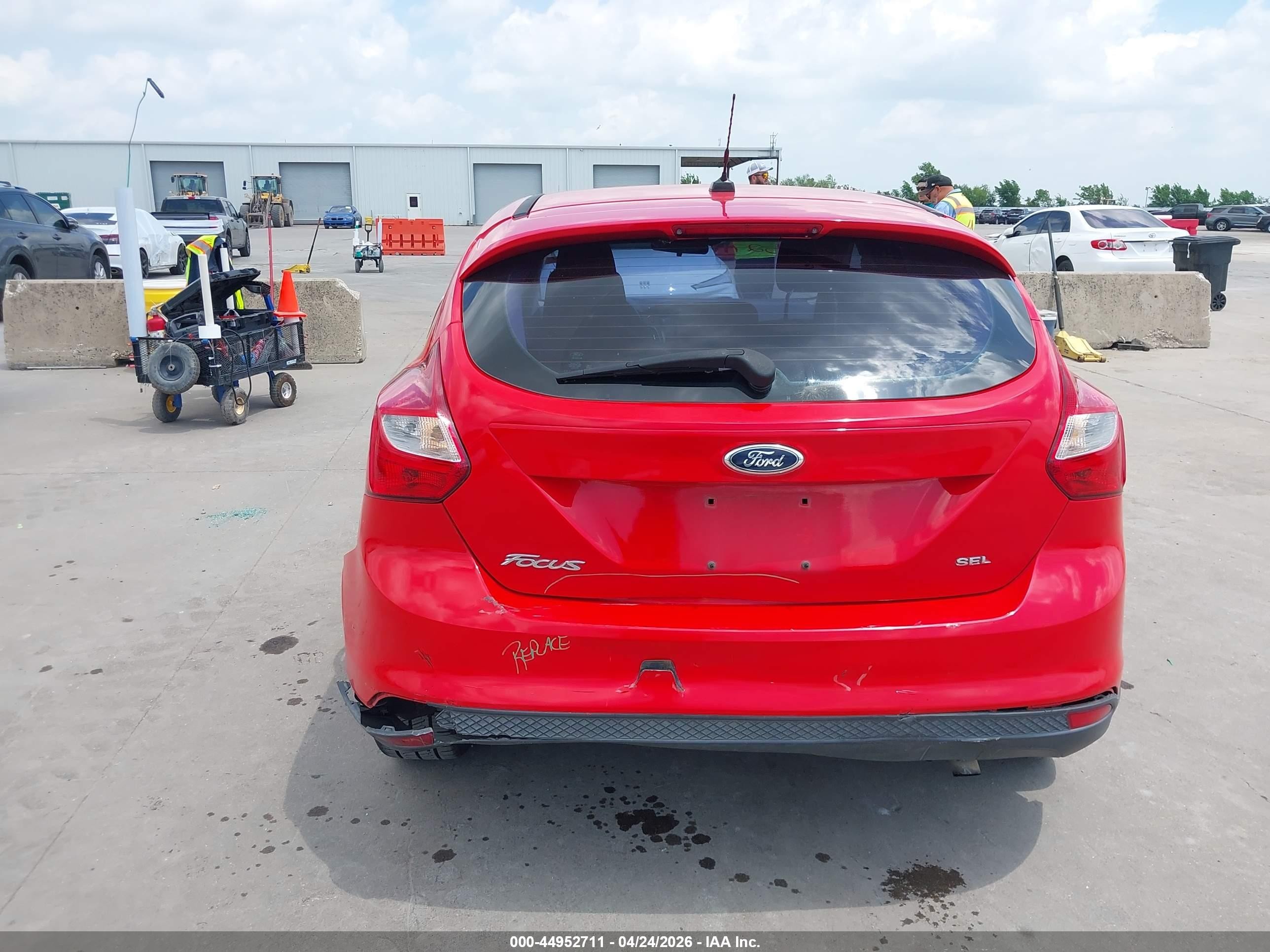 2012 Ford Focus Sel Red vin: 1FAHP3M20CL252089