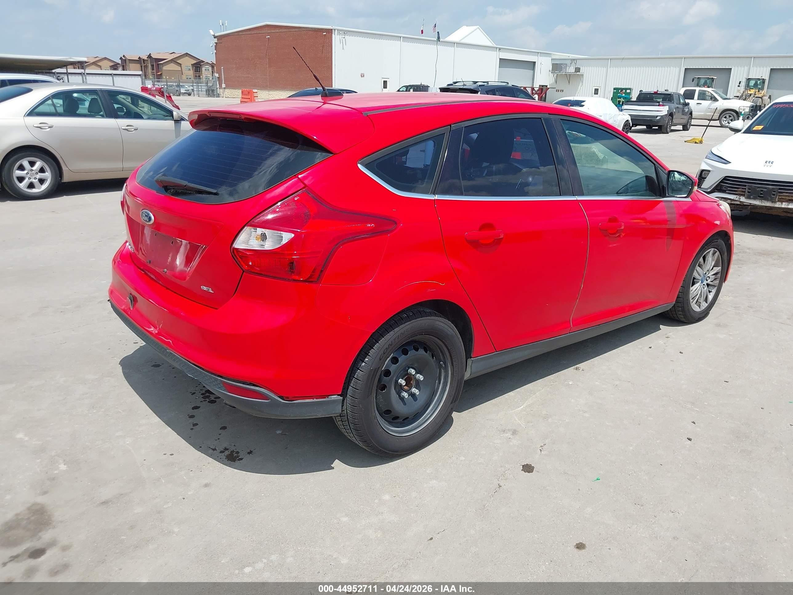 2012 Ford Focus Sel Red vin: 1FAHP3M20CL252089