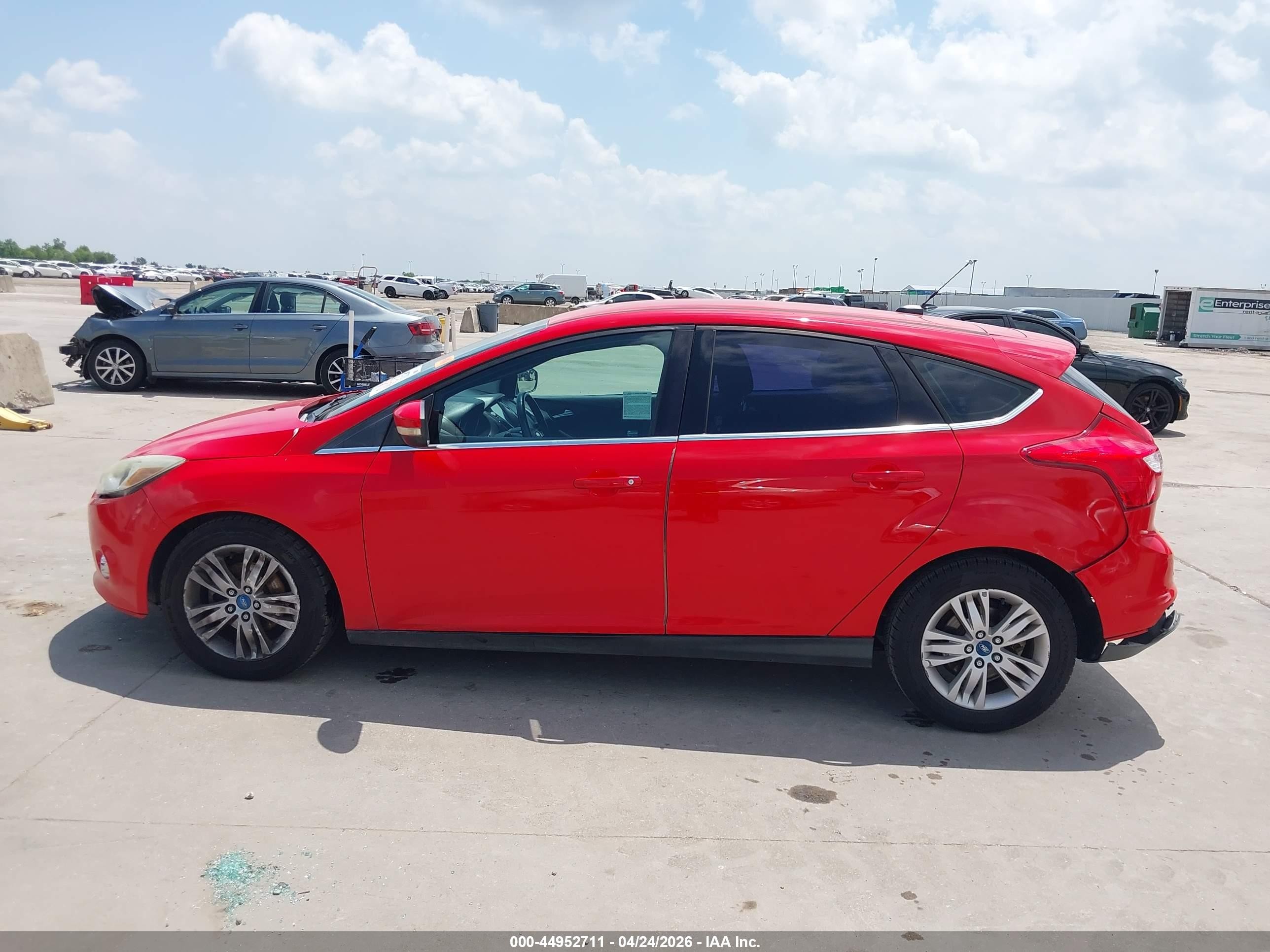 2012 Ford Focus Sel Red vin: 1FAHP3M20CL252089