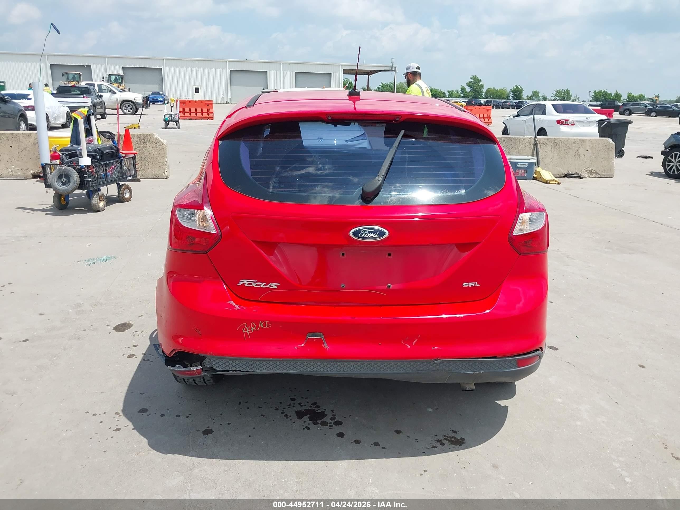 2012 Ford Focus Sel Red vin: 1FAHP3M20CL252089