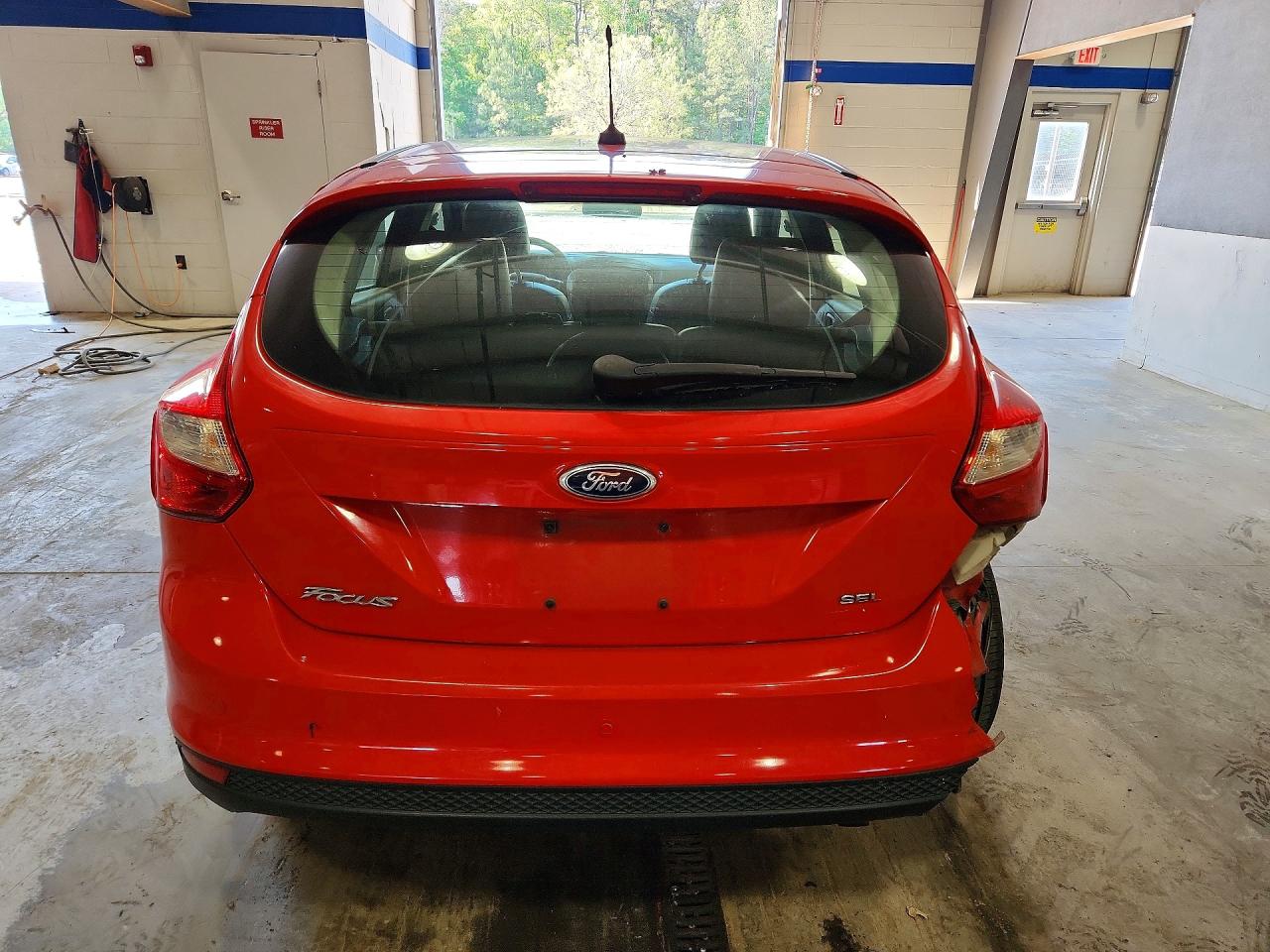 2012 Ford Focus Sel Red vin: 1FAHP3M20CL265263
