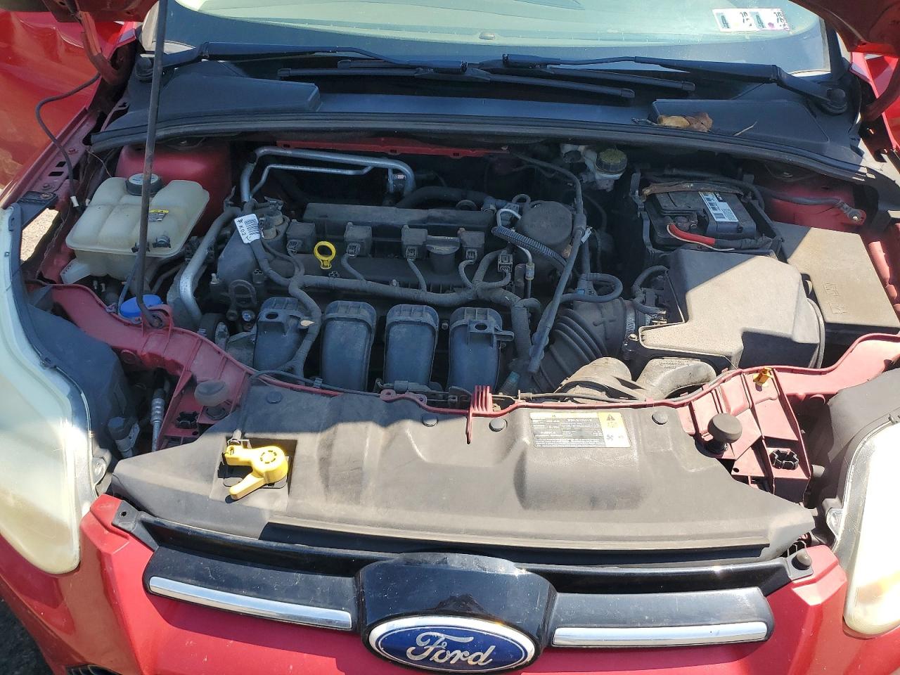 2012 Ford Focus Sel Red vin: 1FAHP3M21CL101679