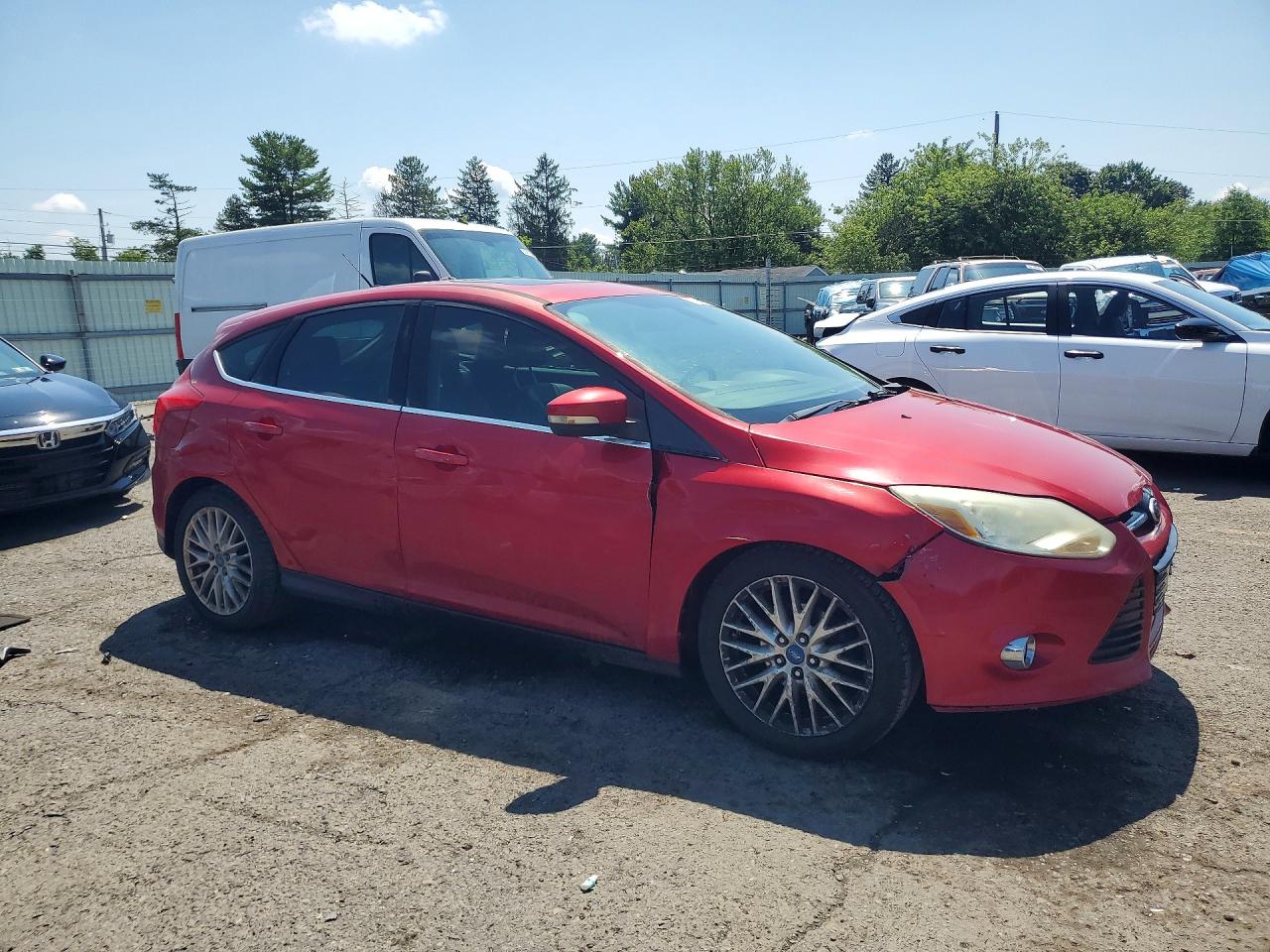 2012 Ford Focus Sel Red vin: 1FAHP3M21CL101679