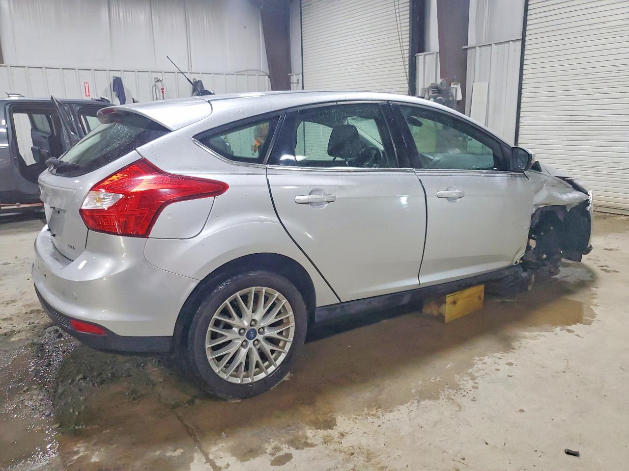 2012 Ford Focus Sel Silver vin: 1FAHP3M21CL135282