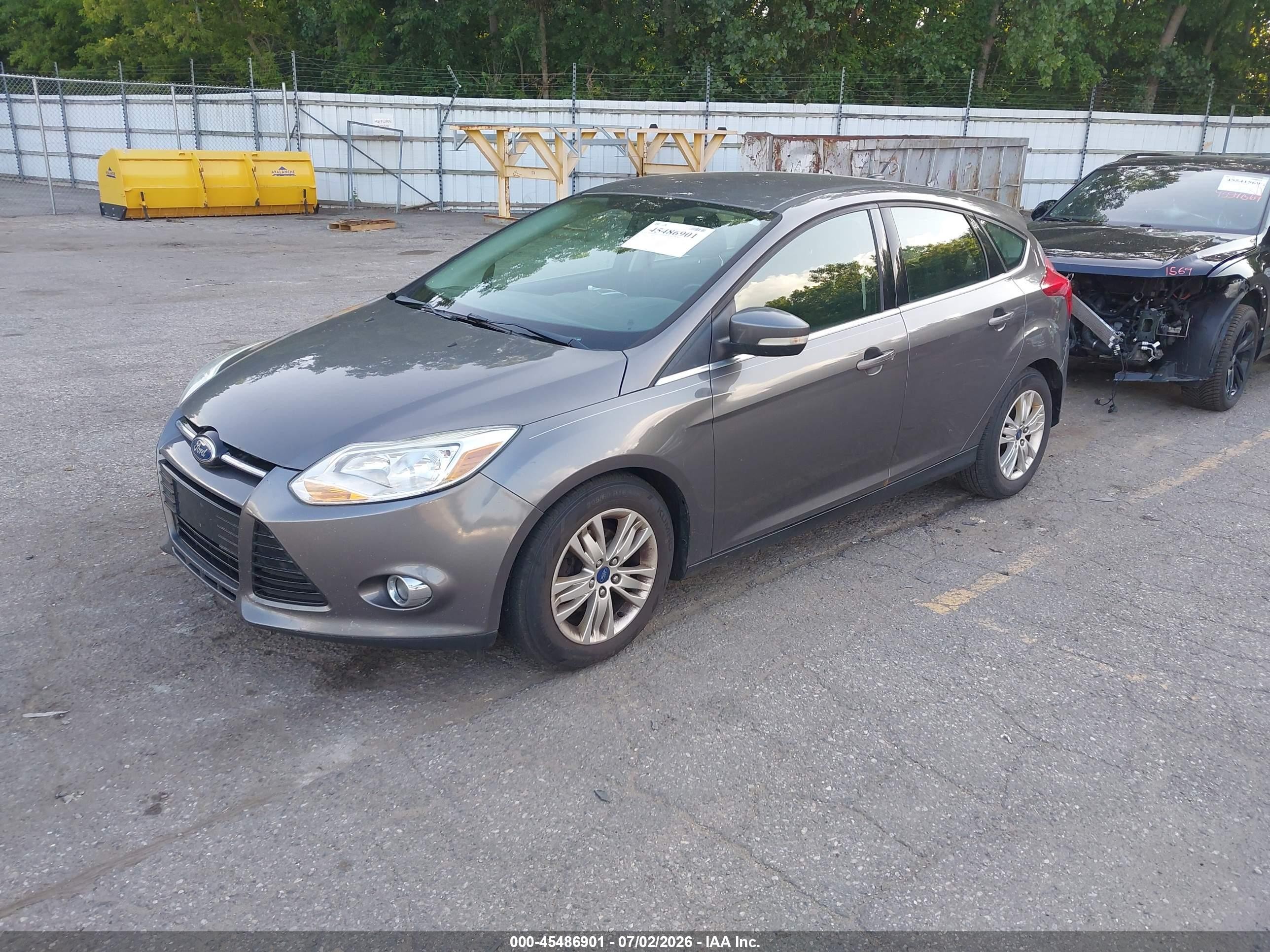 2012 Ford Focus Sel Gray vin: 1FAHP3M21CL200602