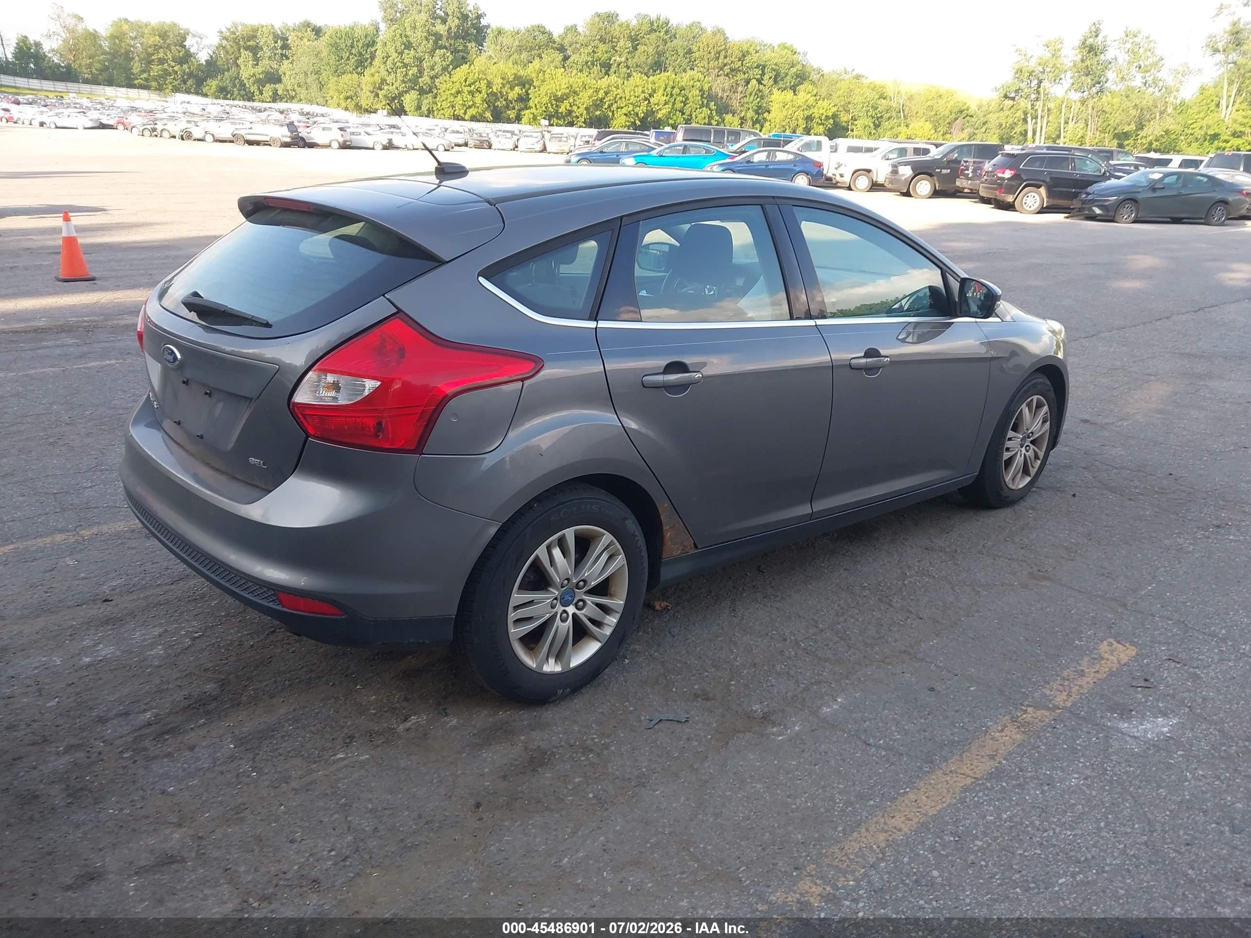 2012 Ford Focus Sel Gray vin: 1FAHP3M21CL200602