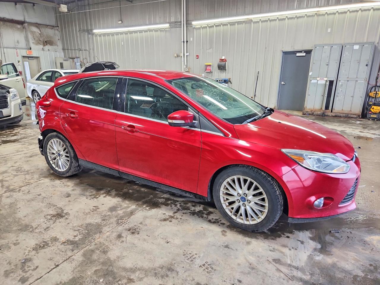 2012 Ford Focus Sel Red vin: 1FAHP3M21CL255101