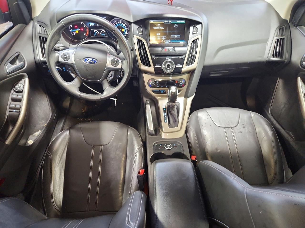 2012 Ford Focus Sel Red vin: 1FAHP3M21CL255101
