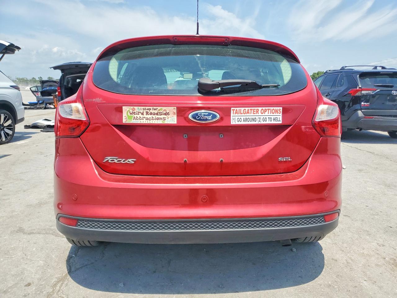 2012 Ford Focus Sel Red vin: 1FAHP3M21CL308637