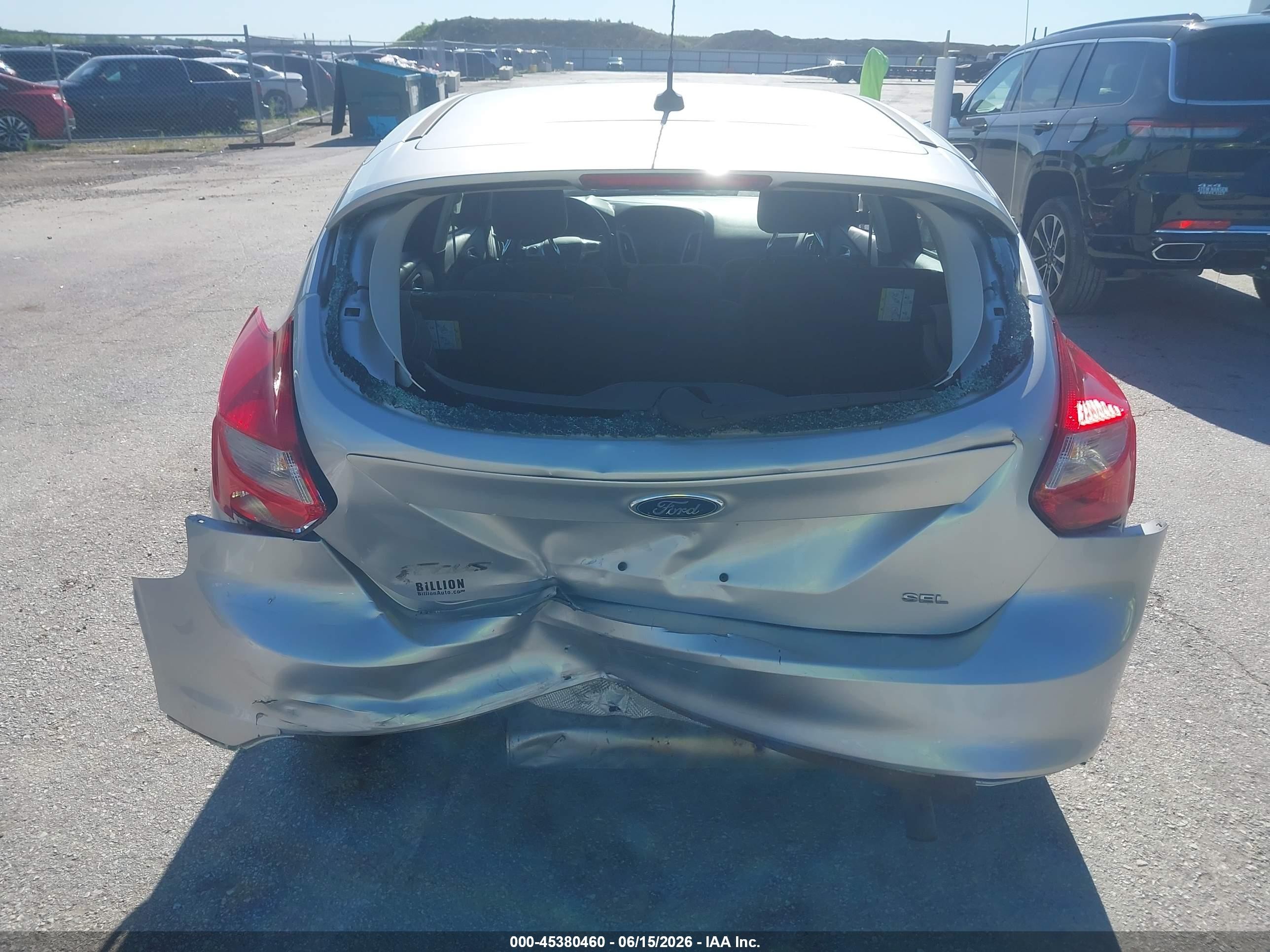 2012 Ford Focus Sel Серебряный vin: 1FAHP3M21CL337832