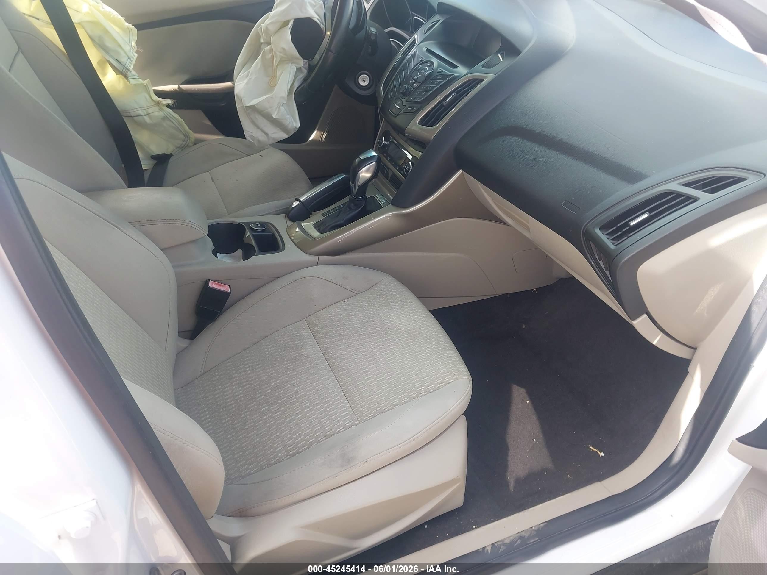 2012 Ford Focus Sel White vin: 1FAHP3M21CL344425