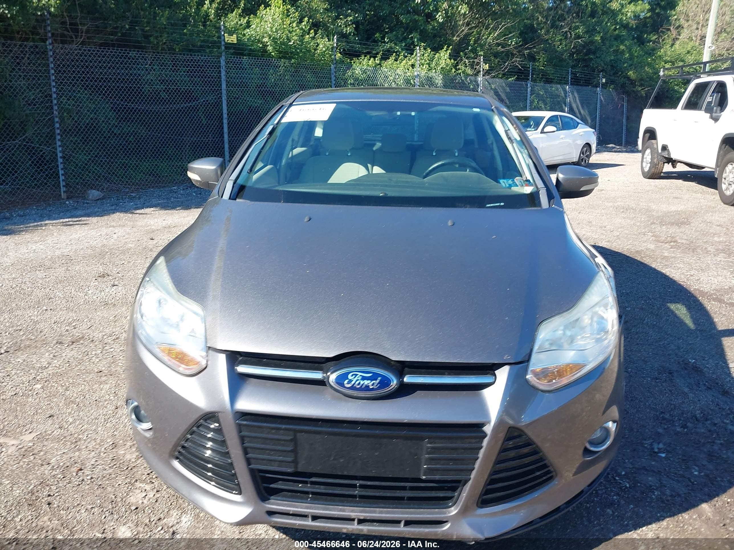 2012 Ford Focus Sel Gray vin: 1FAHP3M21CL345932