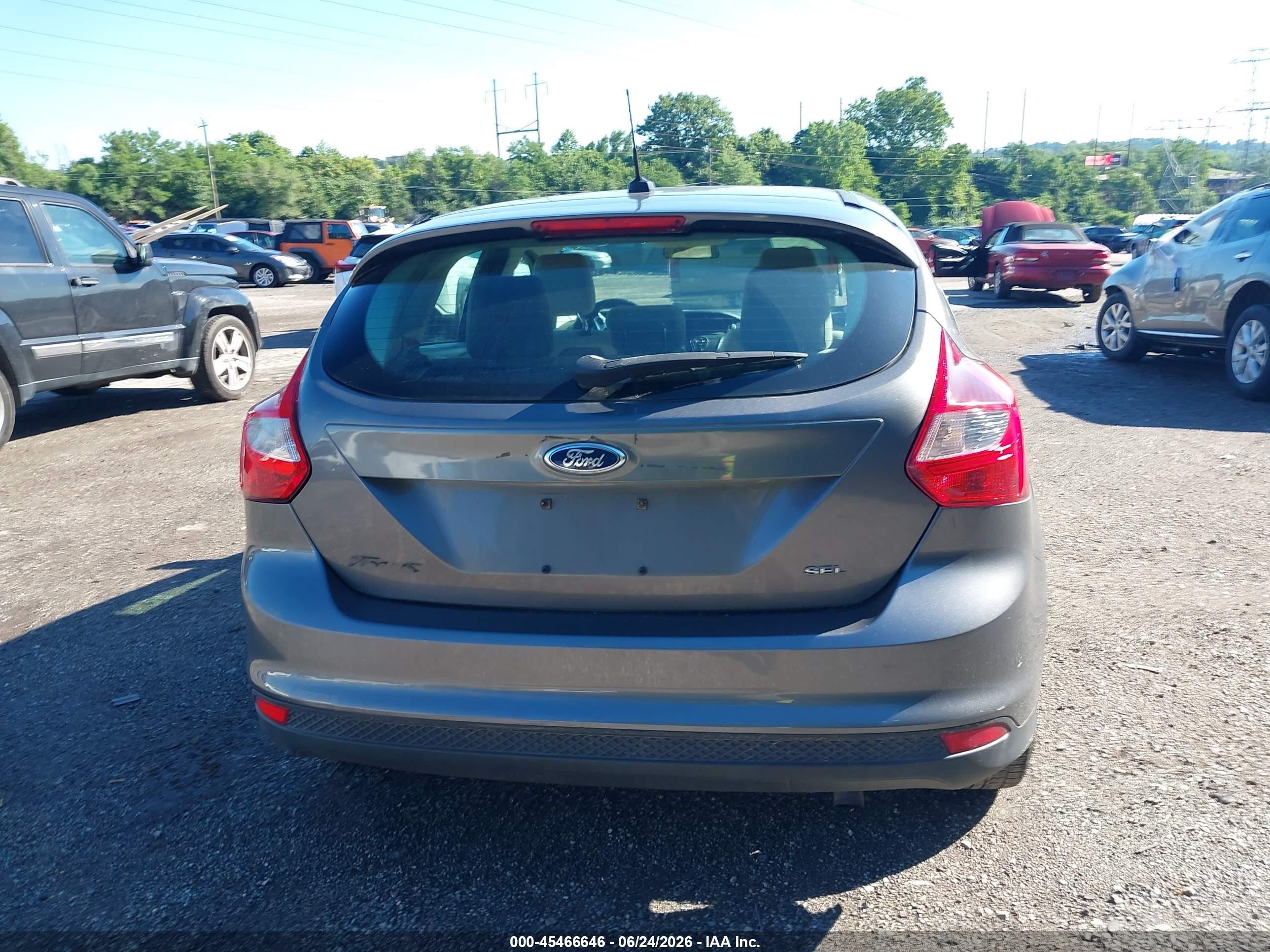 2012 Ford Focus Sel Gray vin: 1FAHP3M21CL345932