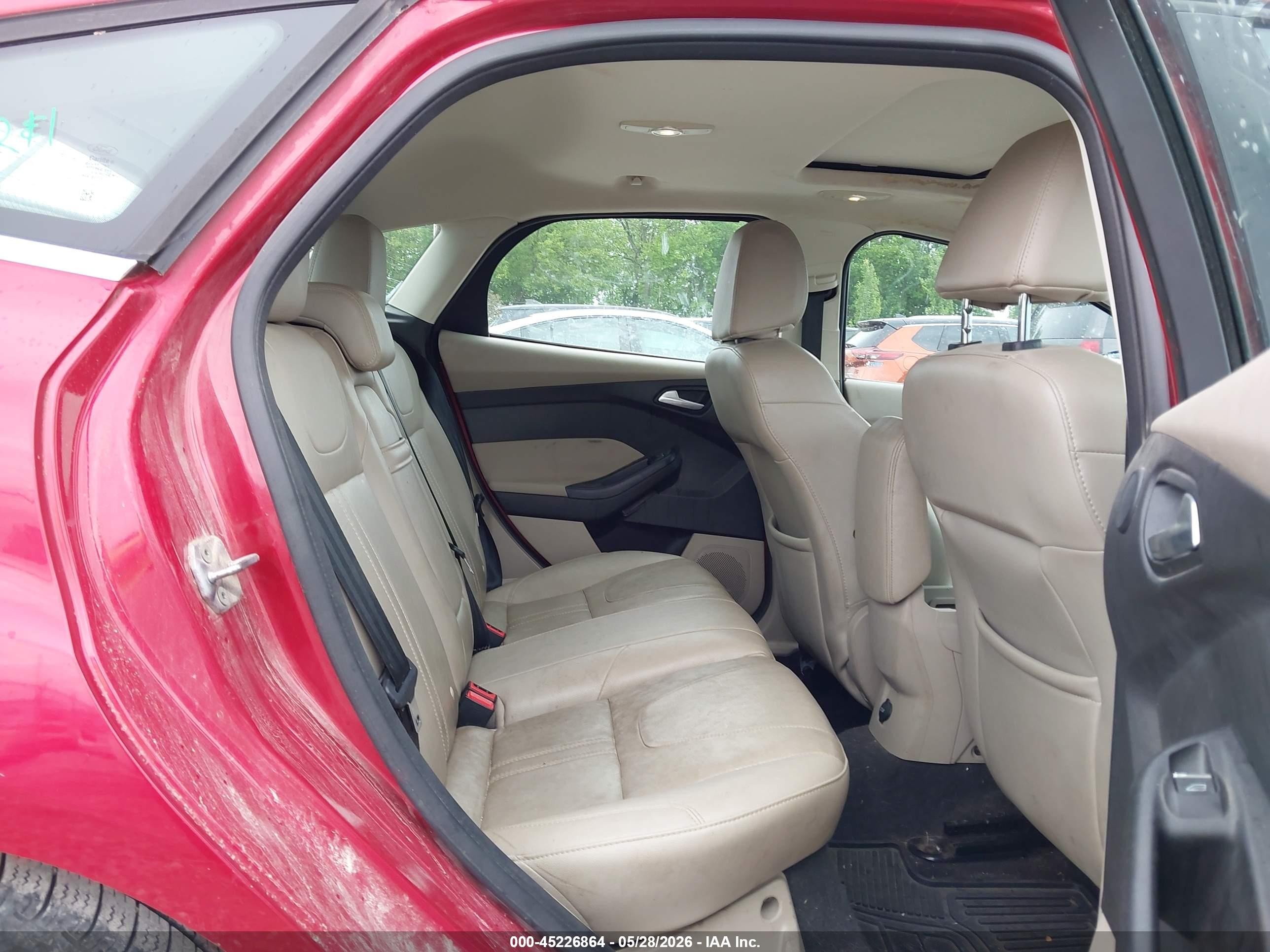2012 Ford Focus Sel Красный vin: 1FAHP3M21CL429166