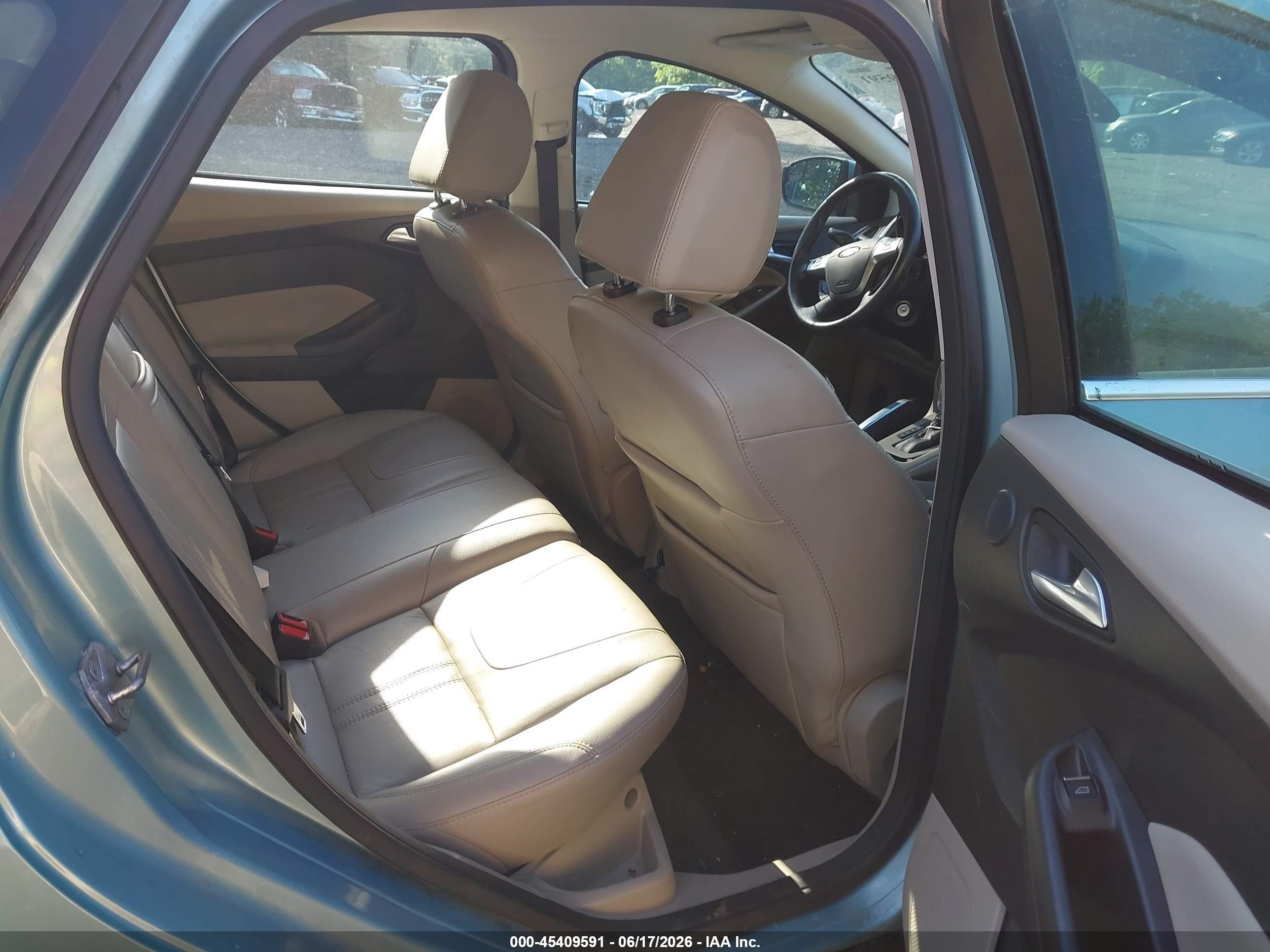 2012 Ford Focus Sel Blue vin: 1FAHP3M21CL446940