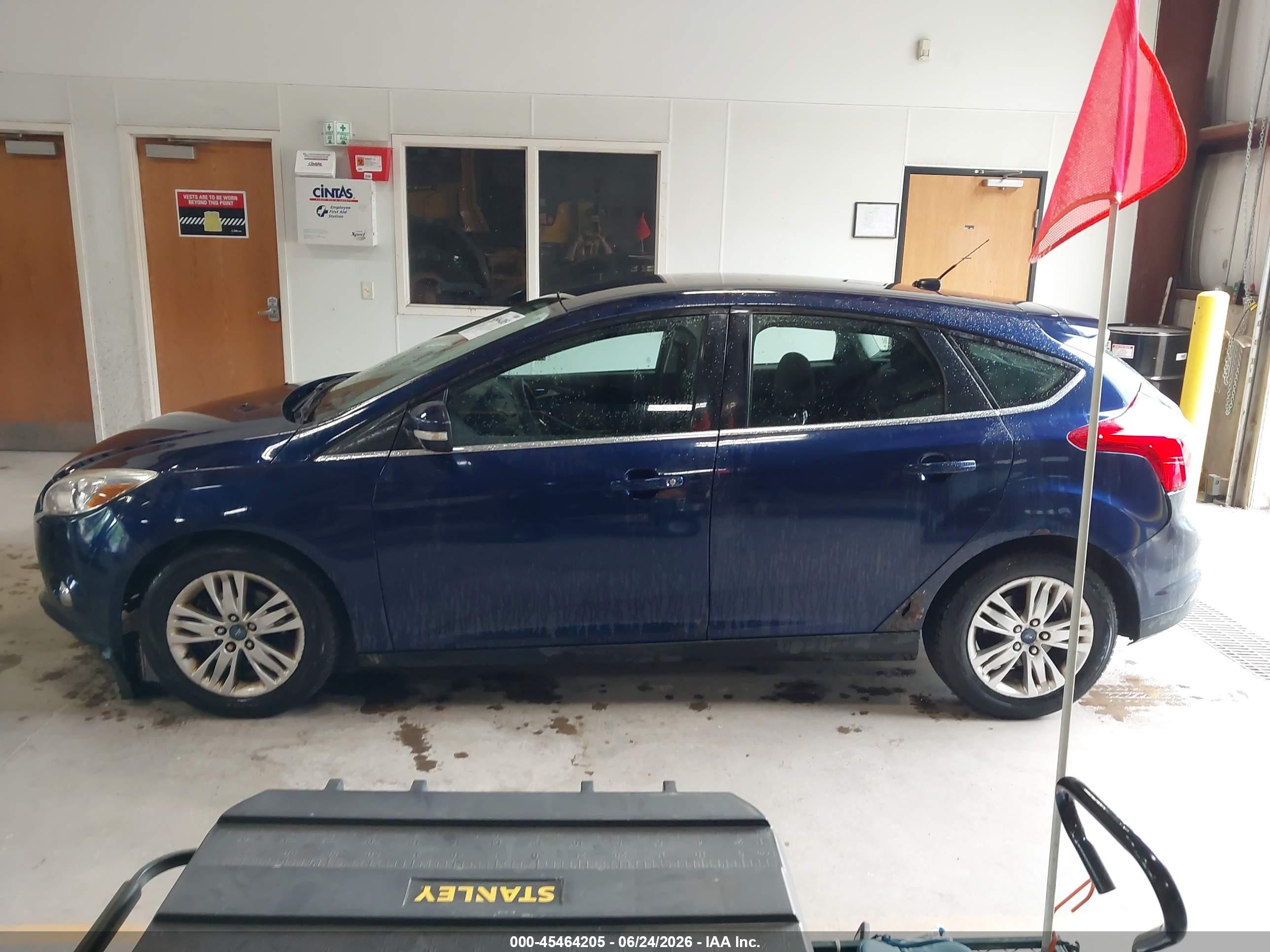 2012 Ford Focus Sel Blue vin: 1FAHP3M22CL140376