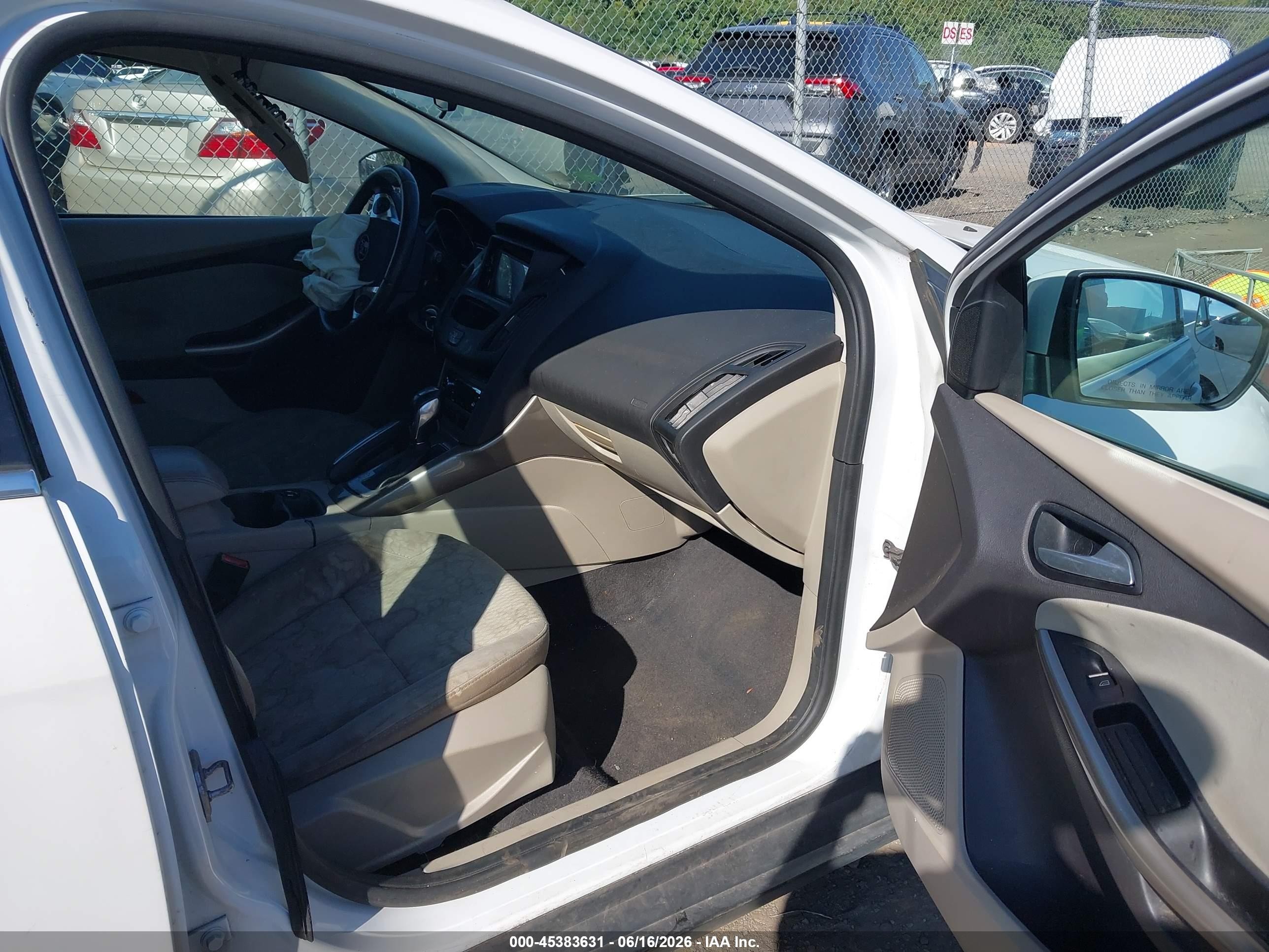 2012 Ford Focus Sel White vin: 1FAHP3M22CL334180