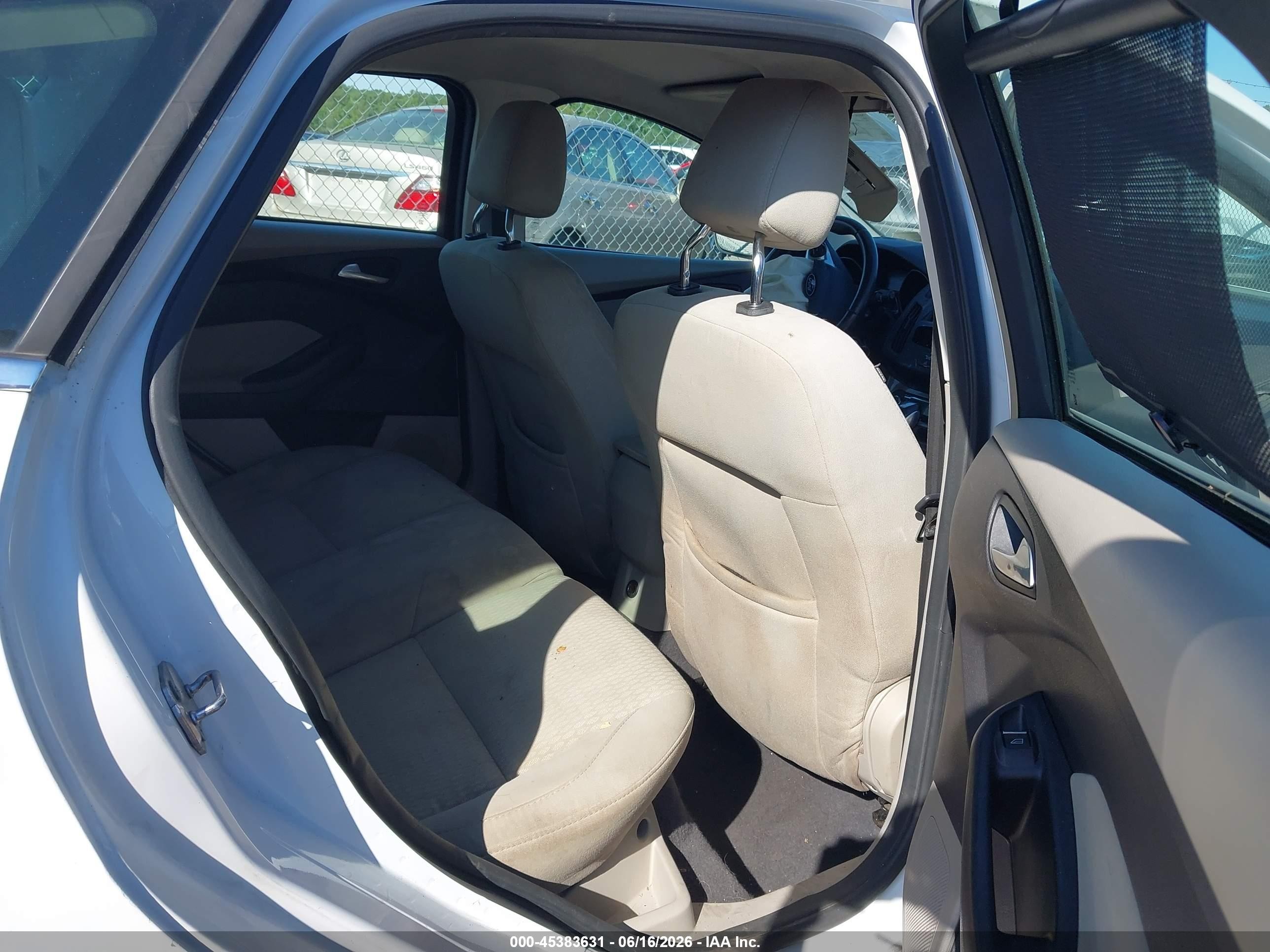 2012 Ford Focus Sel White vin: 1FAHP3M22CL334180
