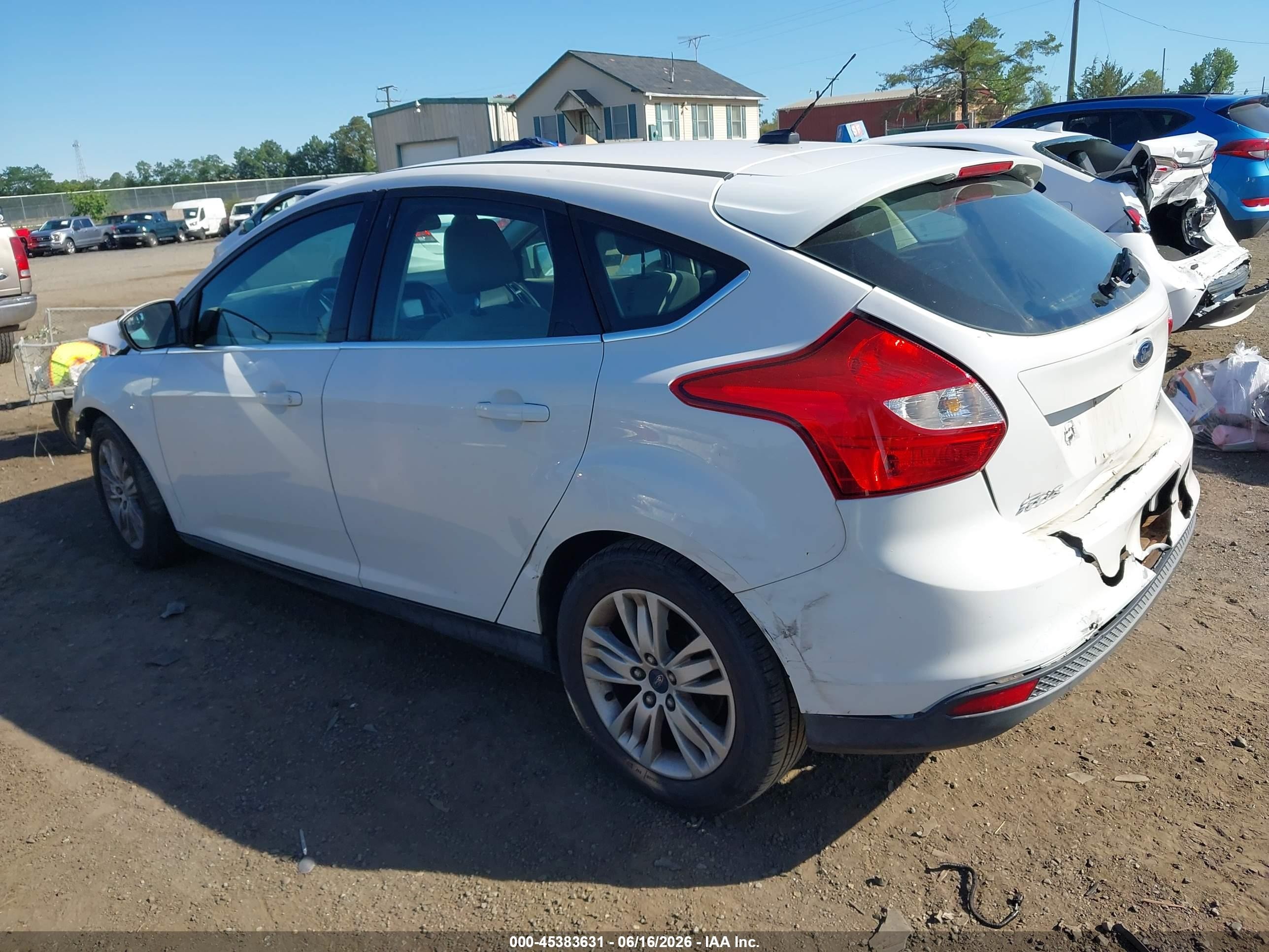 2012 Ford Focus Sel White vin: 1FAHP3M22CL334180