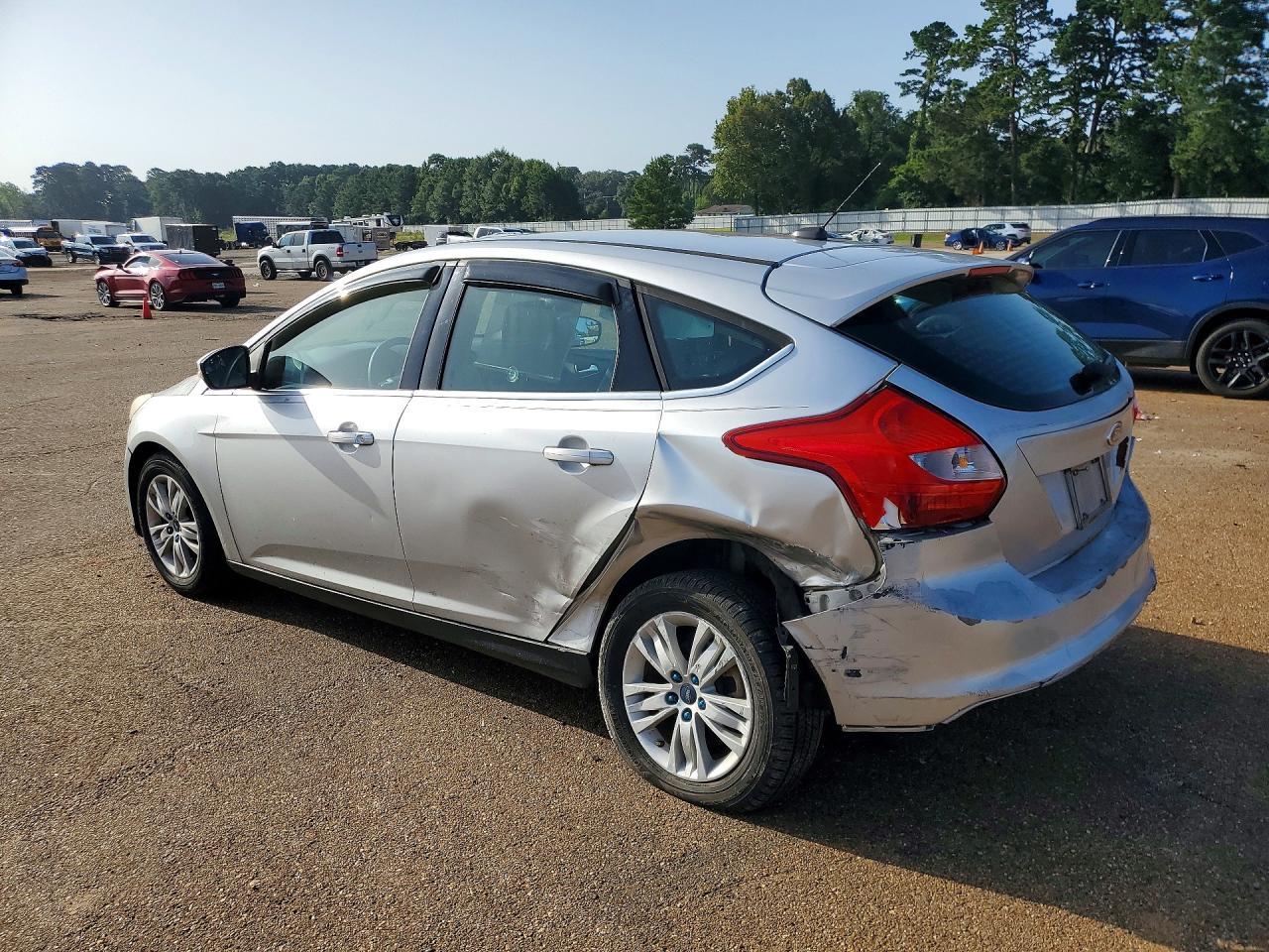 2012 Ford Focus Sel Silver vin: 1FAHP3M22CL334602