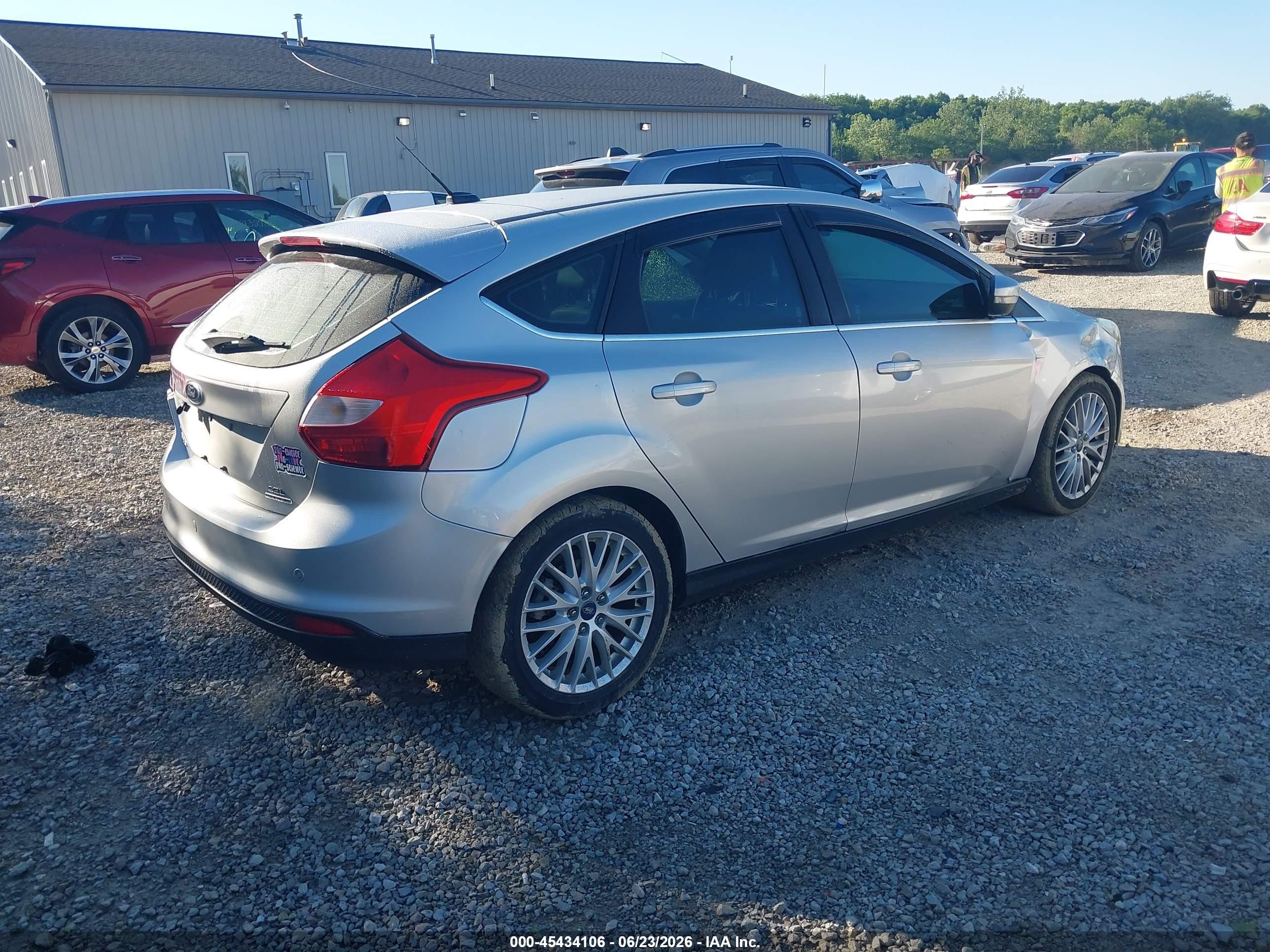 2012 Ford Focus Sel Silver vin: 1FAHP3M22CL479896