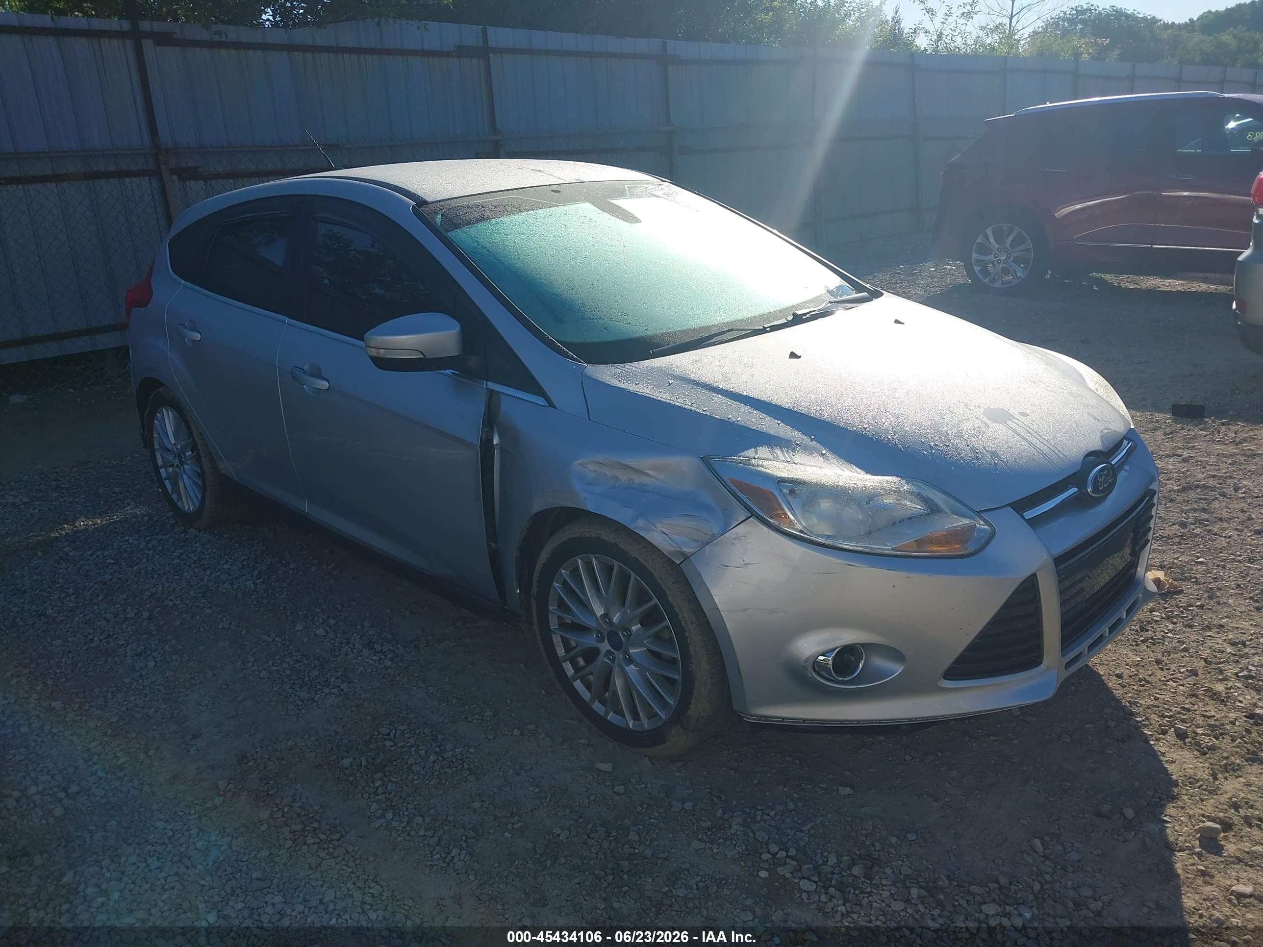 2012 Ford Focus Sel Silver vin: 1FAHP3M22CL479896