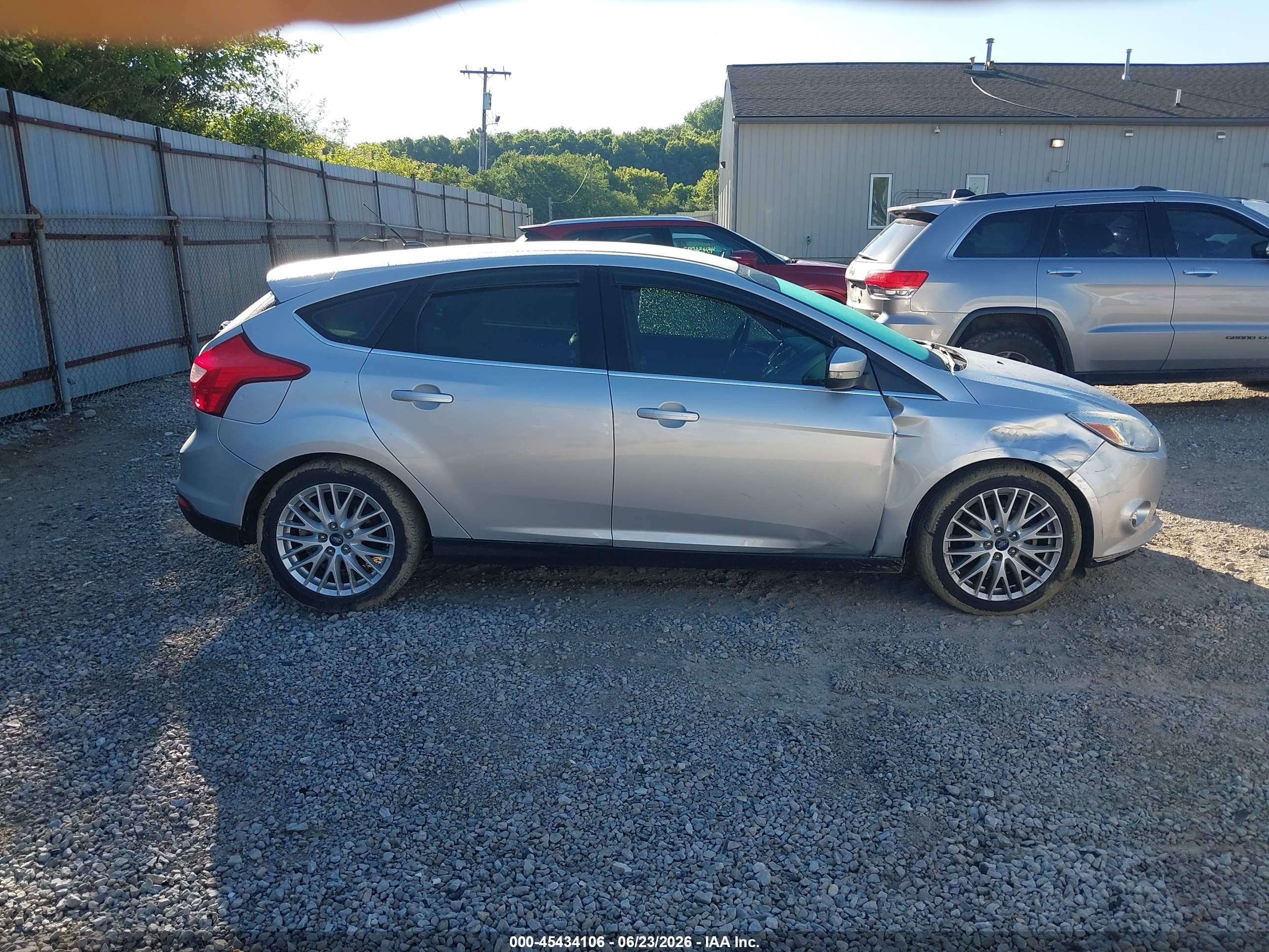 2012 Ford Focus Sel Silver vin: 1FAHP3M22CL479896