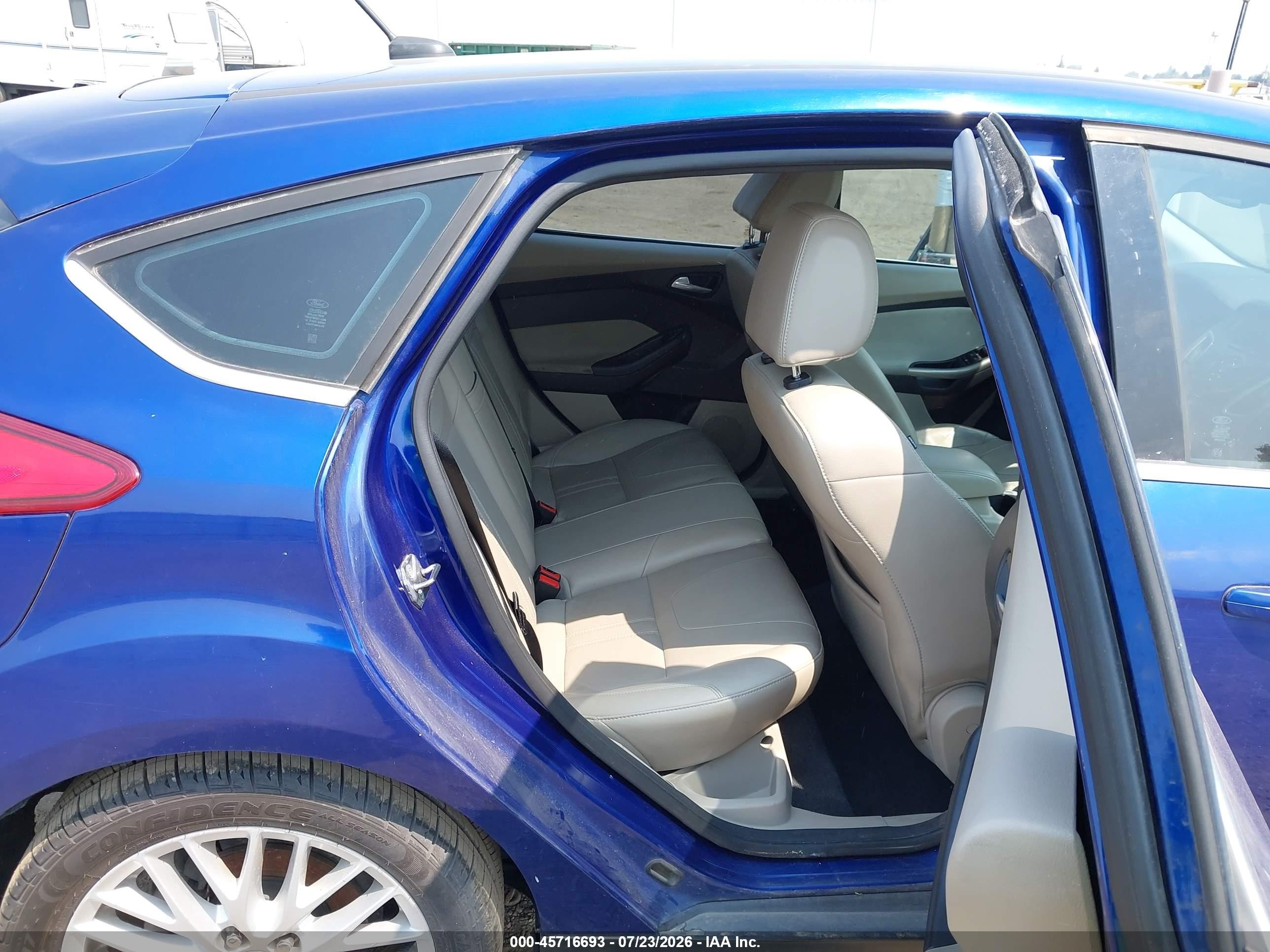 2012 Ford Focus Sel Blue vin: 1FAHP3M23CL427029