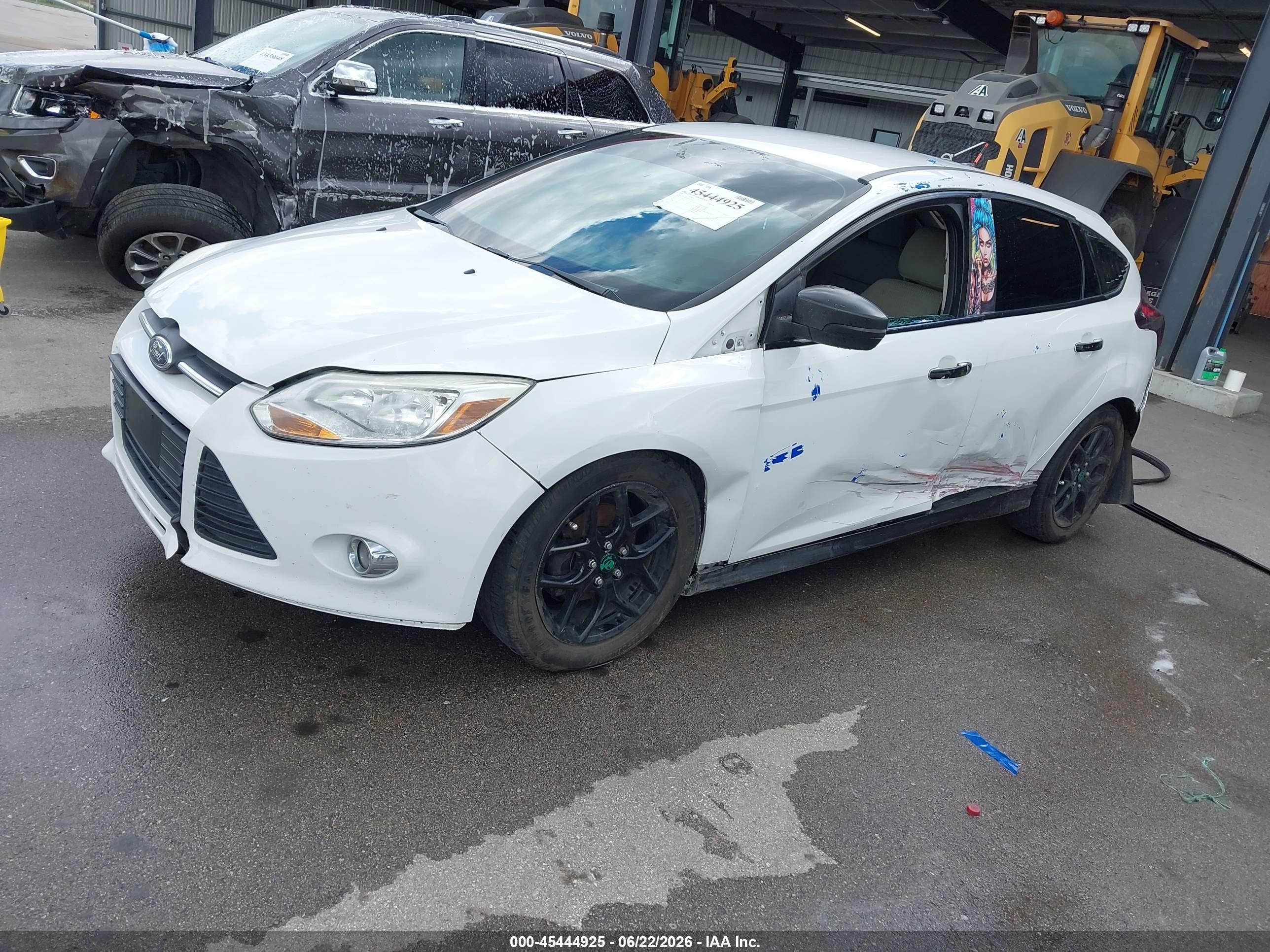 2012 Ford Focus Sel White vin: 1FAHP3M23CL477218