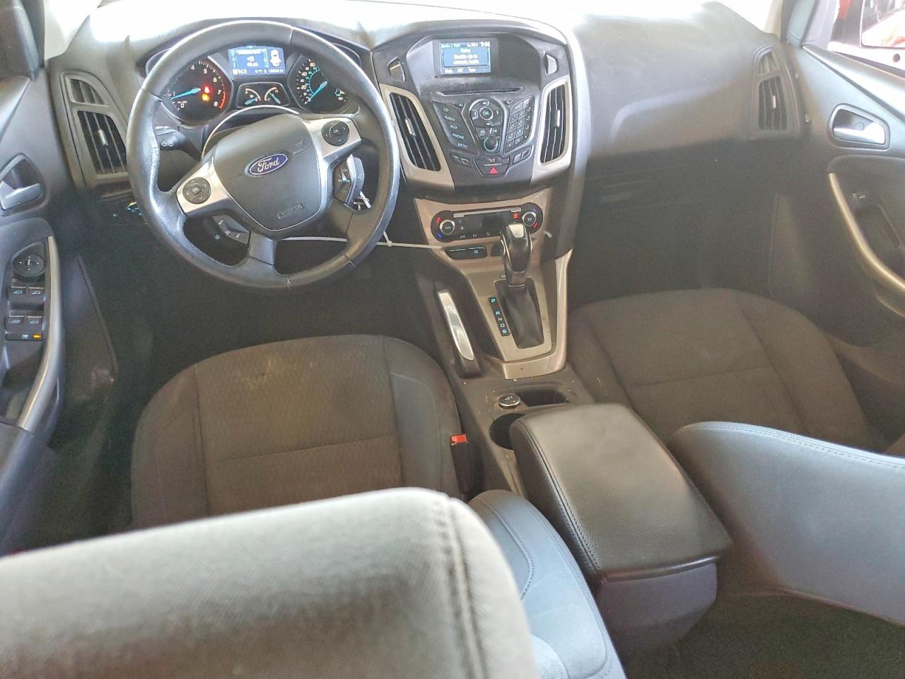 2012 Ford Focus Sel Red vin: 1FAHP3M24CL200397