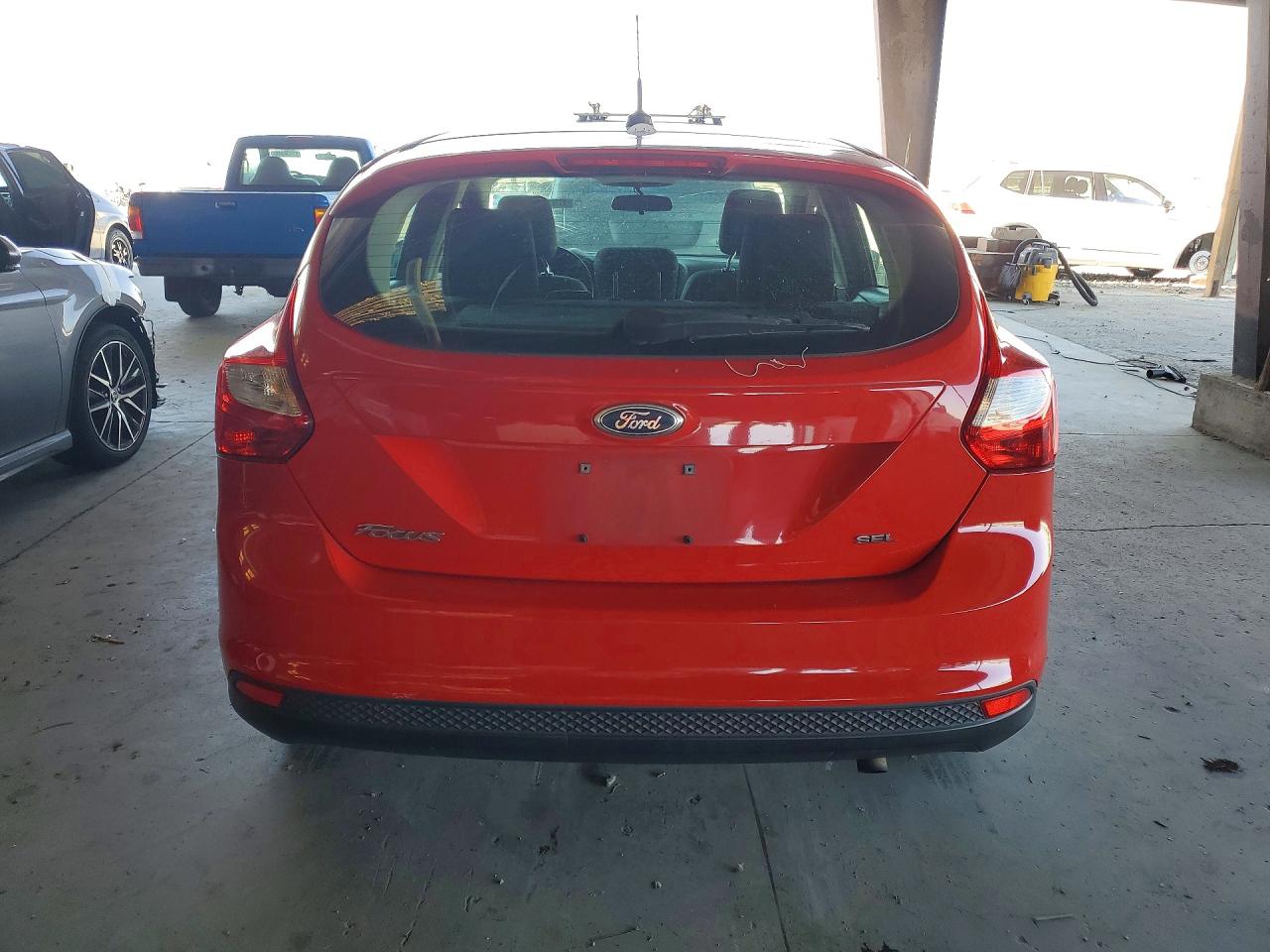 2012 Ford Focus Sel Red vin: 1FAHP3M24CL200397