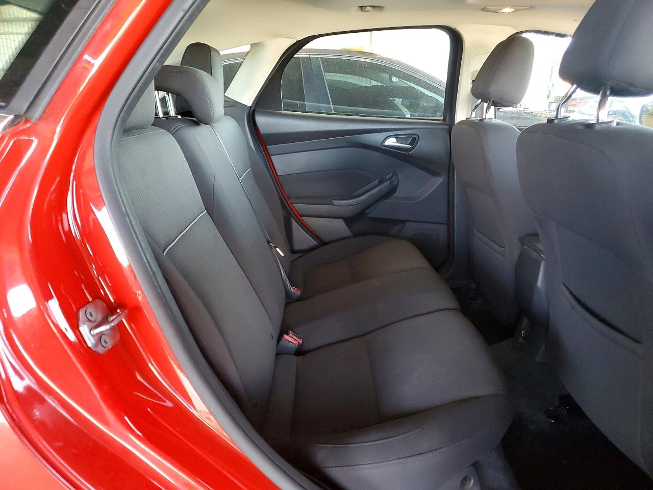 2012 Ford Focus Sel Red vin: 1FAHP3M24CL200397
