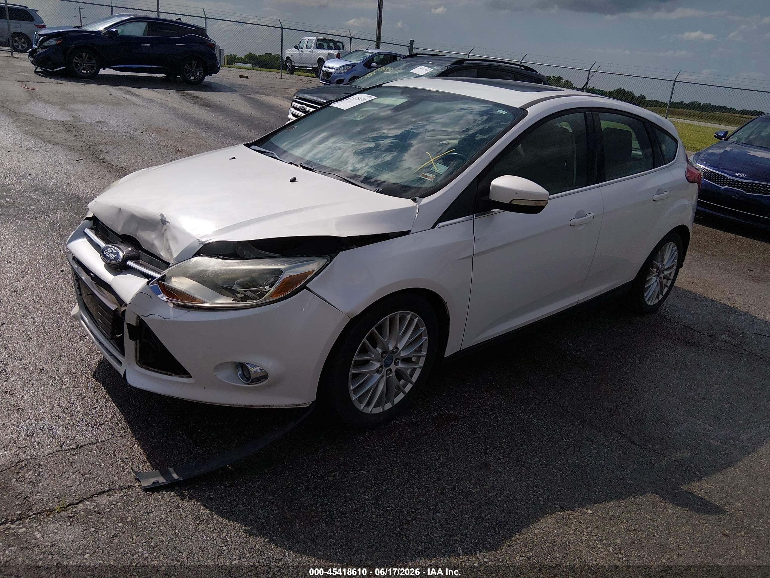 2012 Ford Focus Sel White vin: 1FAHP3M24CL257229