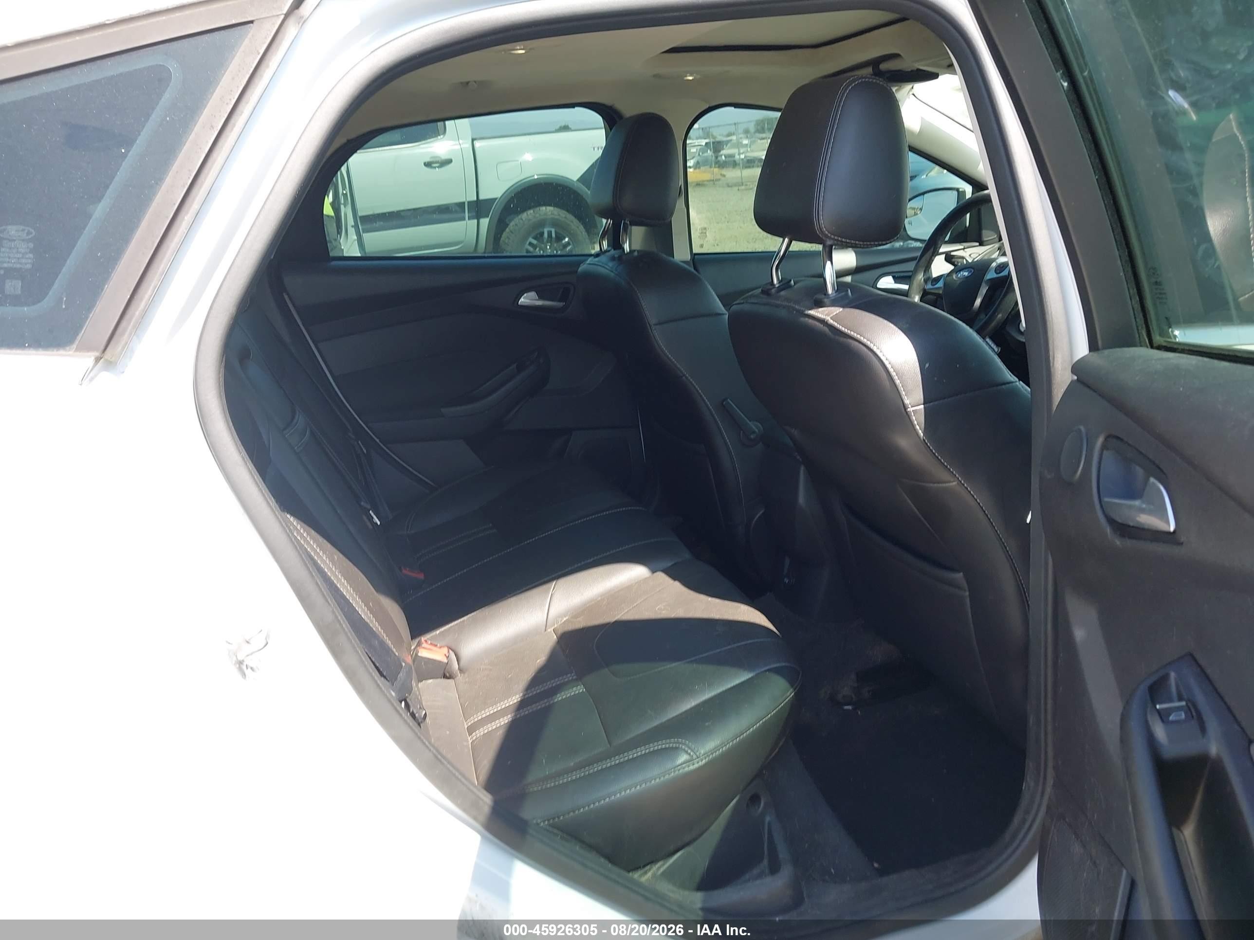 2012 Ford Focus Sel White vin: 1FAHP3M24CL258297