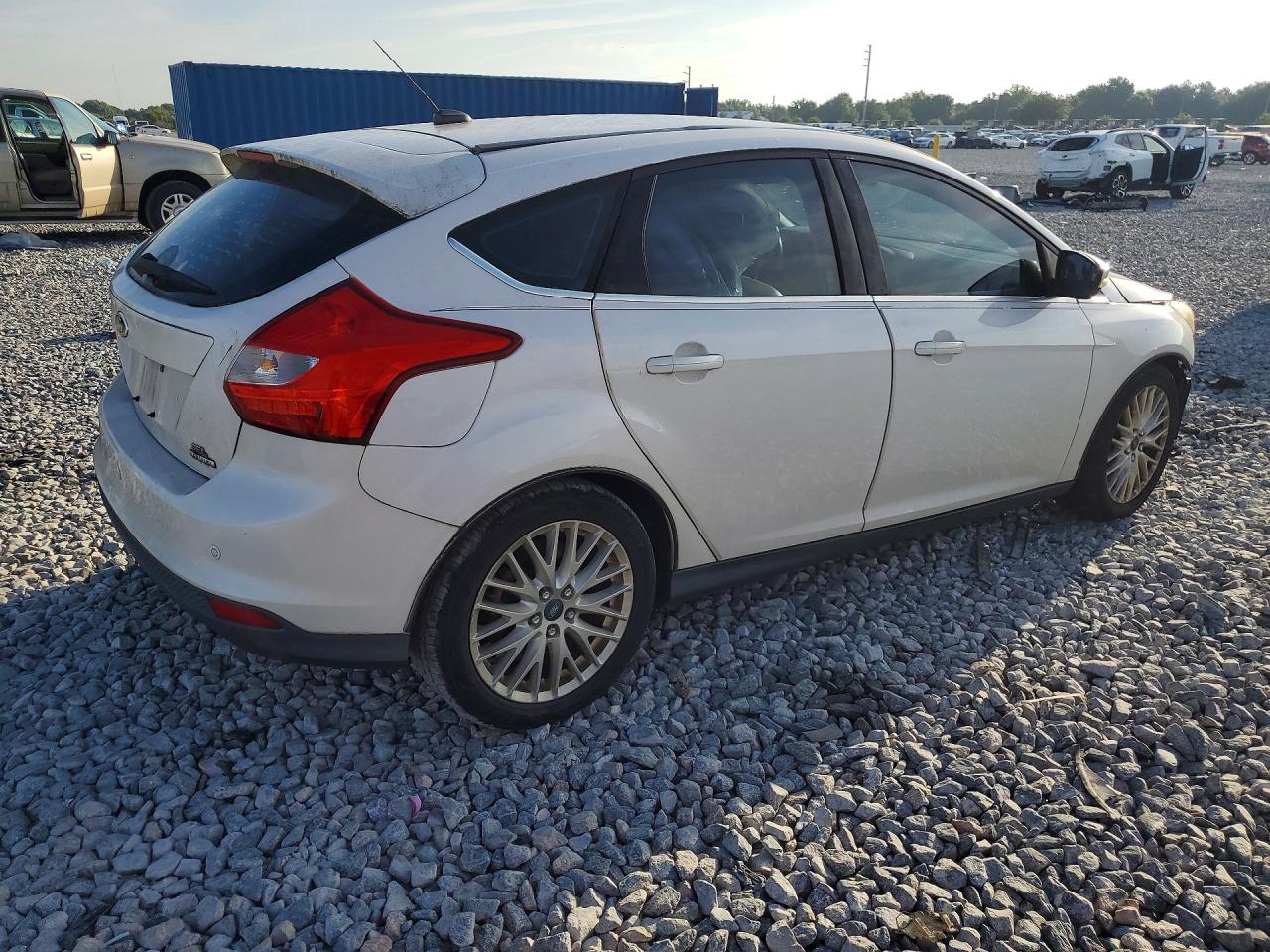 2012 Ford Focus Sel Белый vin: 1FAHP3M24CL420476
