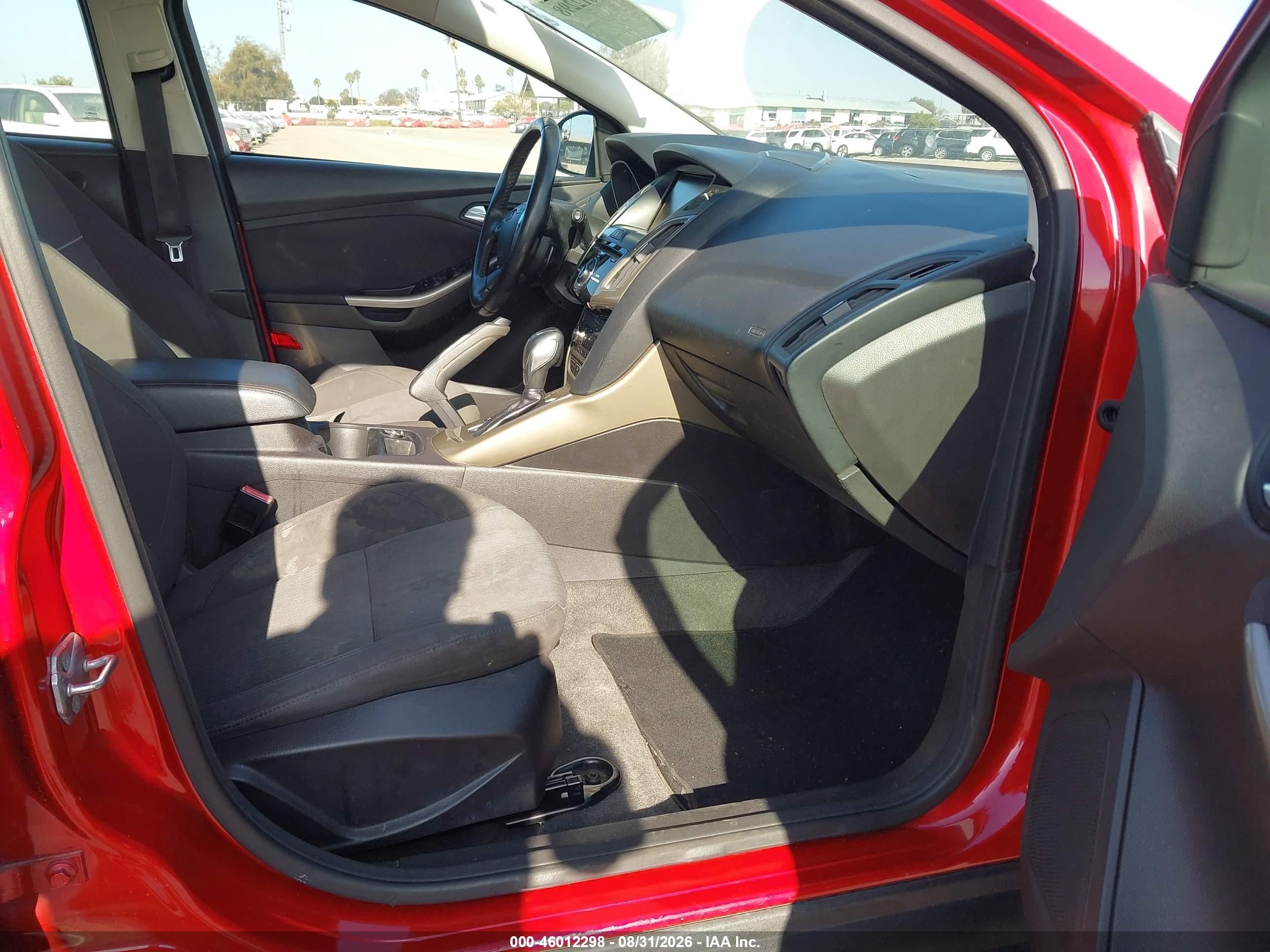 2012 Ford Focus Sel Red vin: 1FAHP3M25CL105105