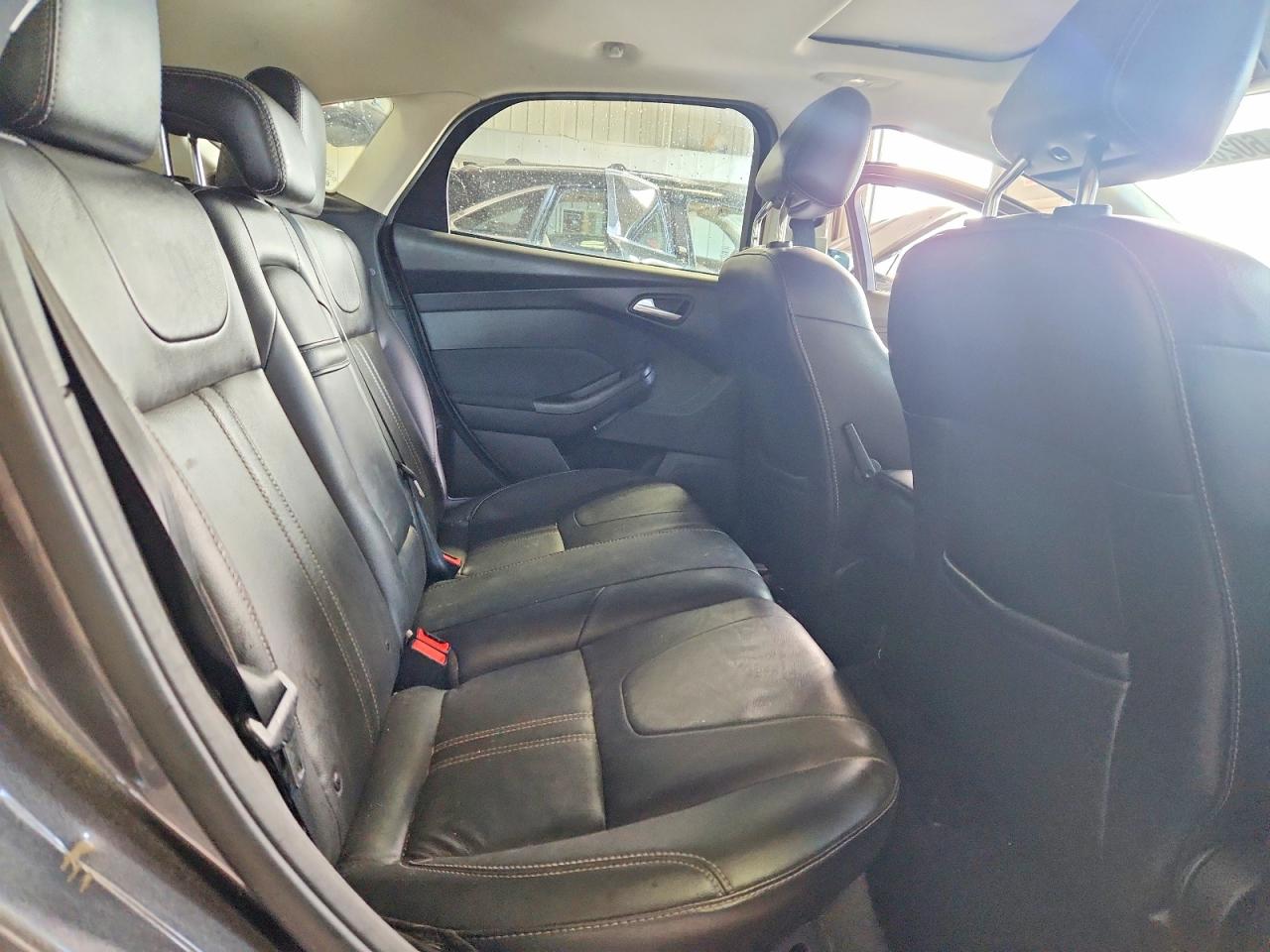 2012 Ford Focus Gray vin: 1FAHP3M25CL189944