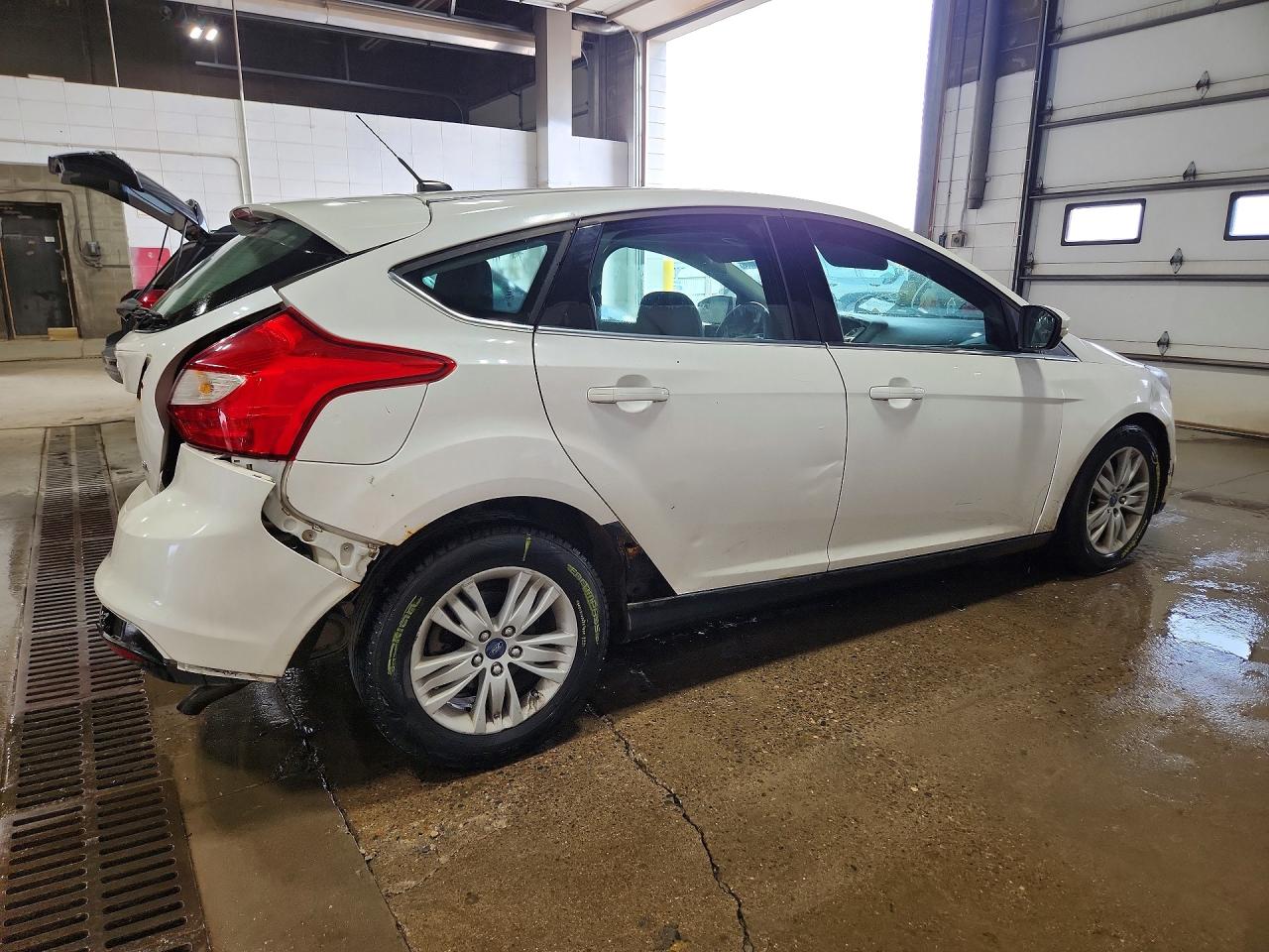 2012 Ford Focus Sel White vin: 1FAHP3M25CL257594