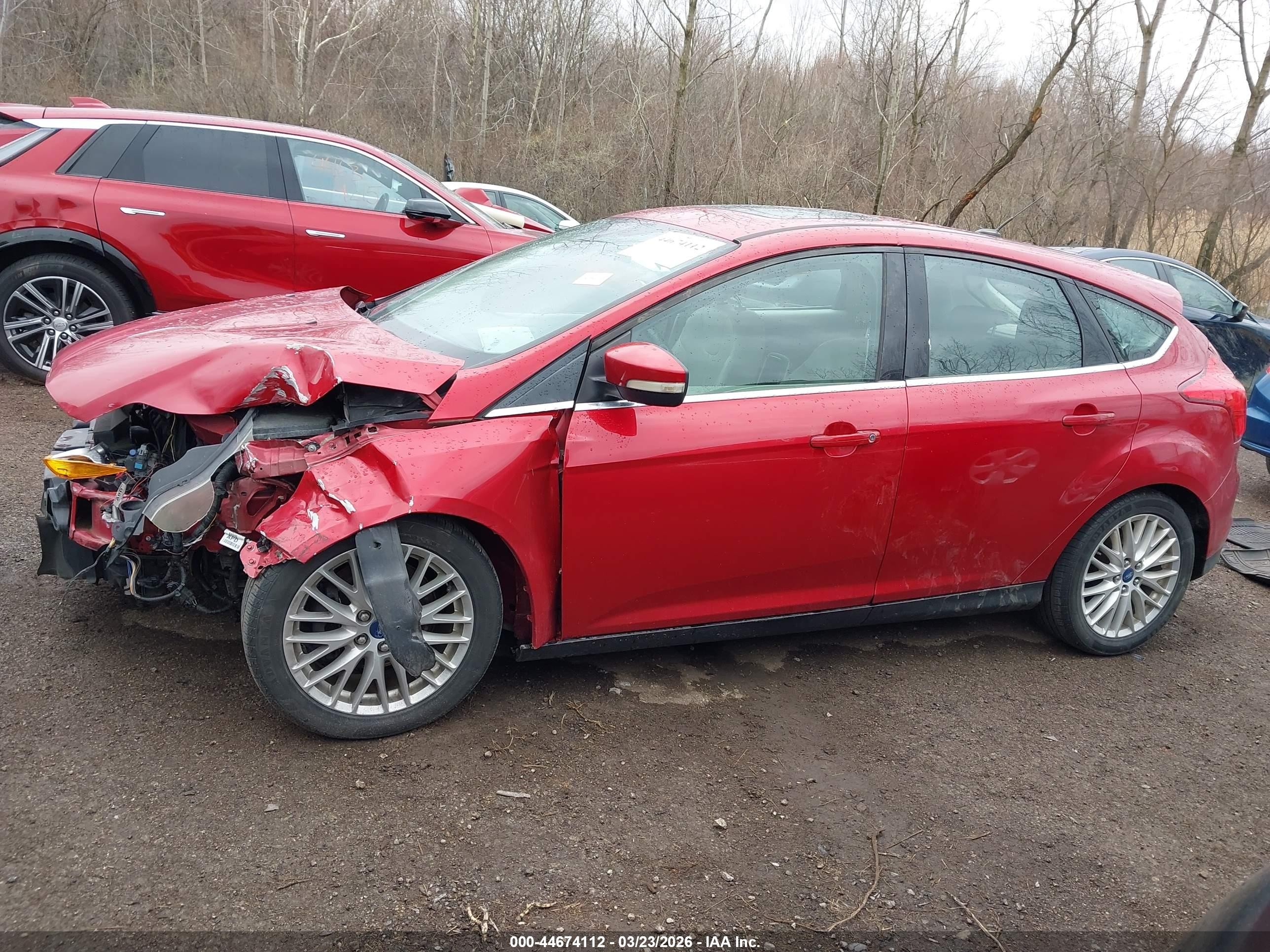2012 Ford Focus Sel Red vin: 1FAHP3M25CL306602