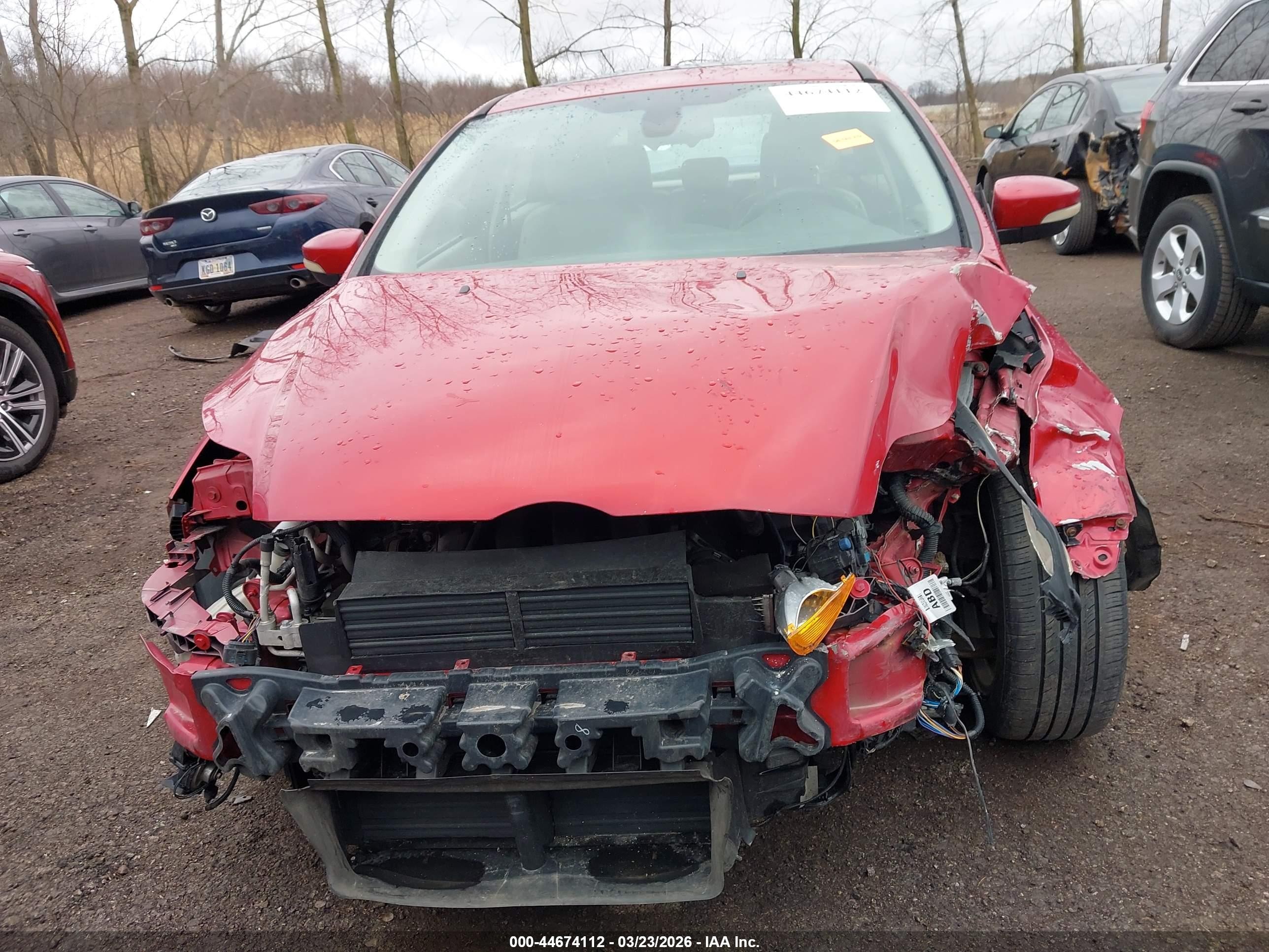 2012 Ford Focus Sel Red vin: 1FAHP3M25CL306602