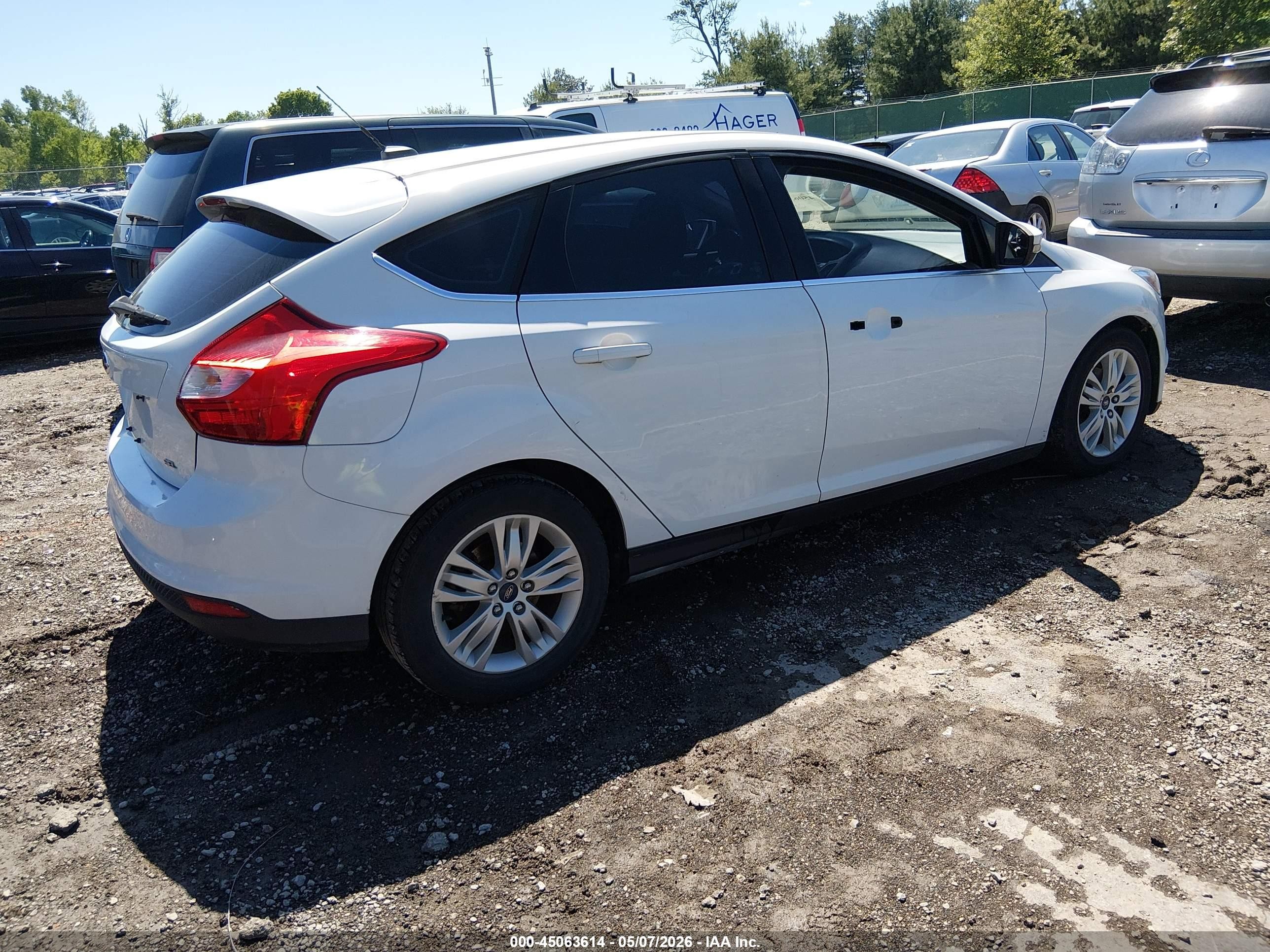 2012 Ford Focus Sel White vin: 1FAHP3M25CL348462