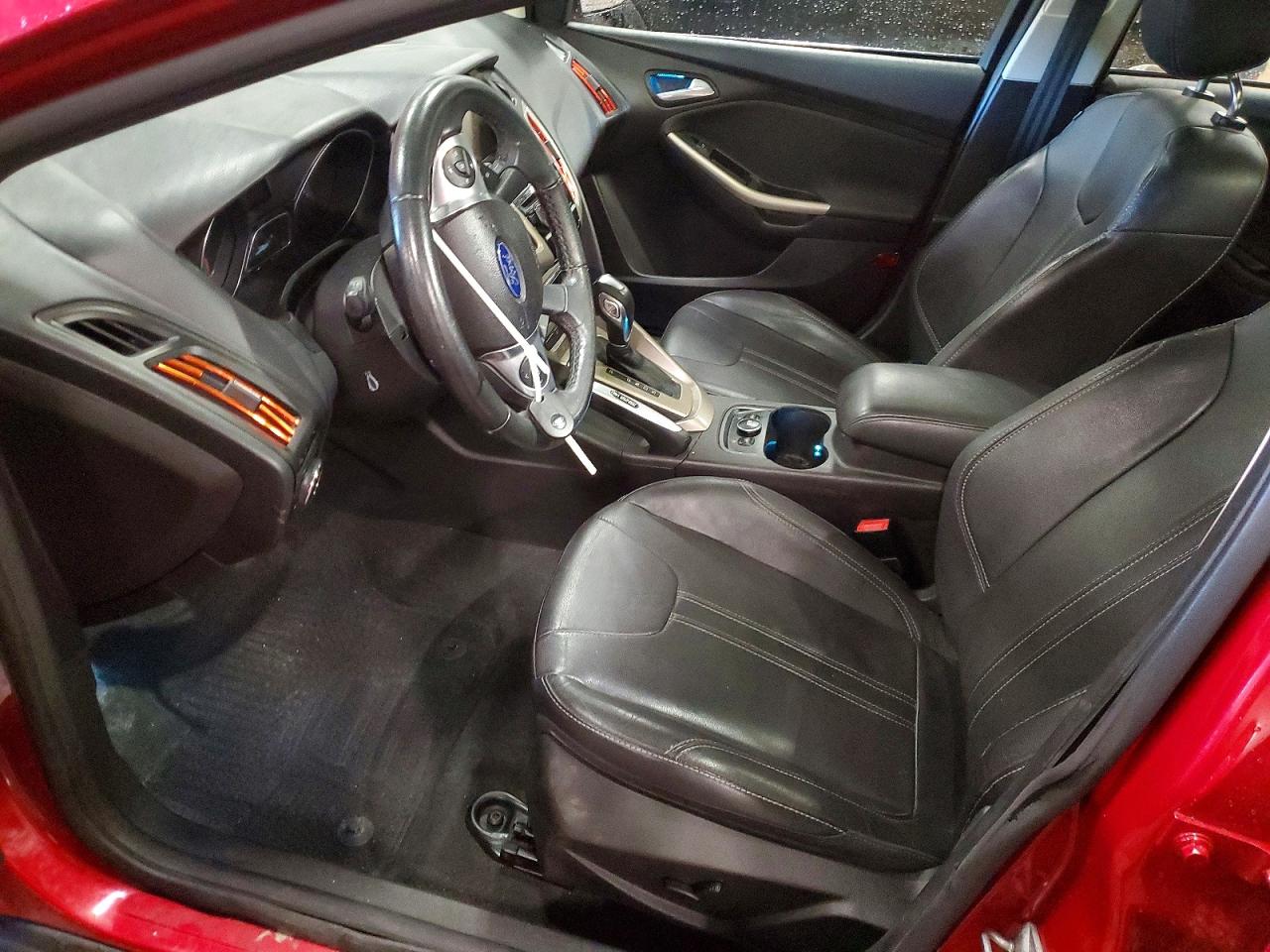 2012 Ford Focus Sel Red vin: 1FAHP3M26CL277515